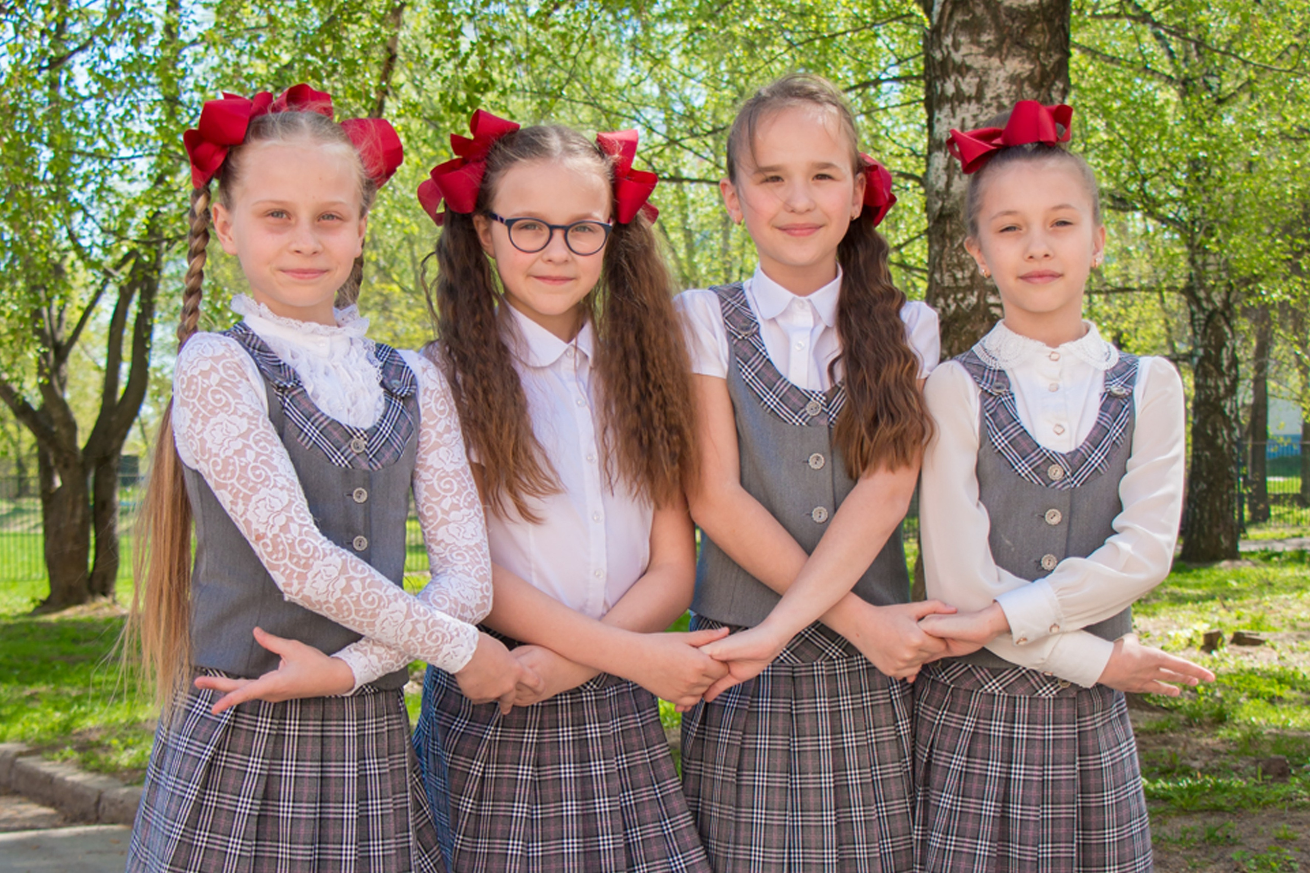 Сюжетные фотографии. Выпускные альбомы и фильмы