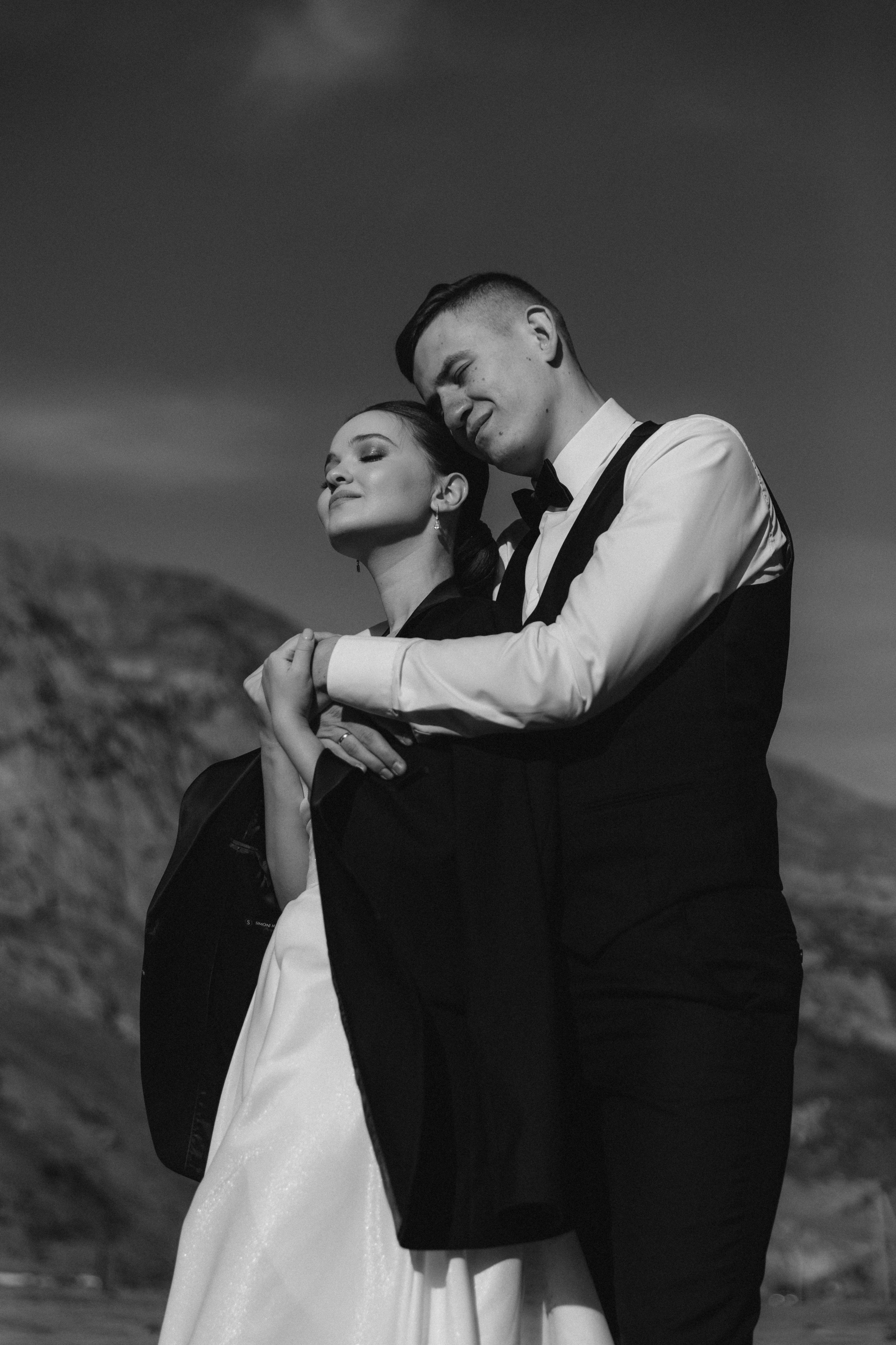 Фотограф Верхний Фиагдон, фотосессия в горах, фотограф Осетия свадебная фотосессия в горах. Свадебный и семейный фотограф Василина Батищева в Моздоке, Северной Осетии и КМВ