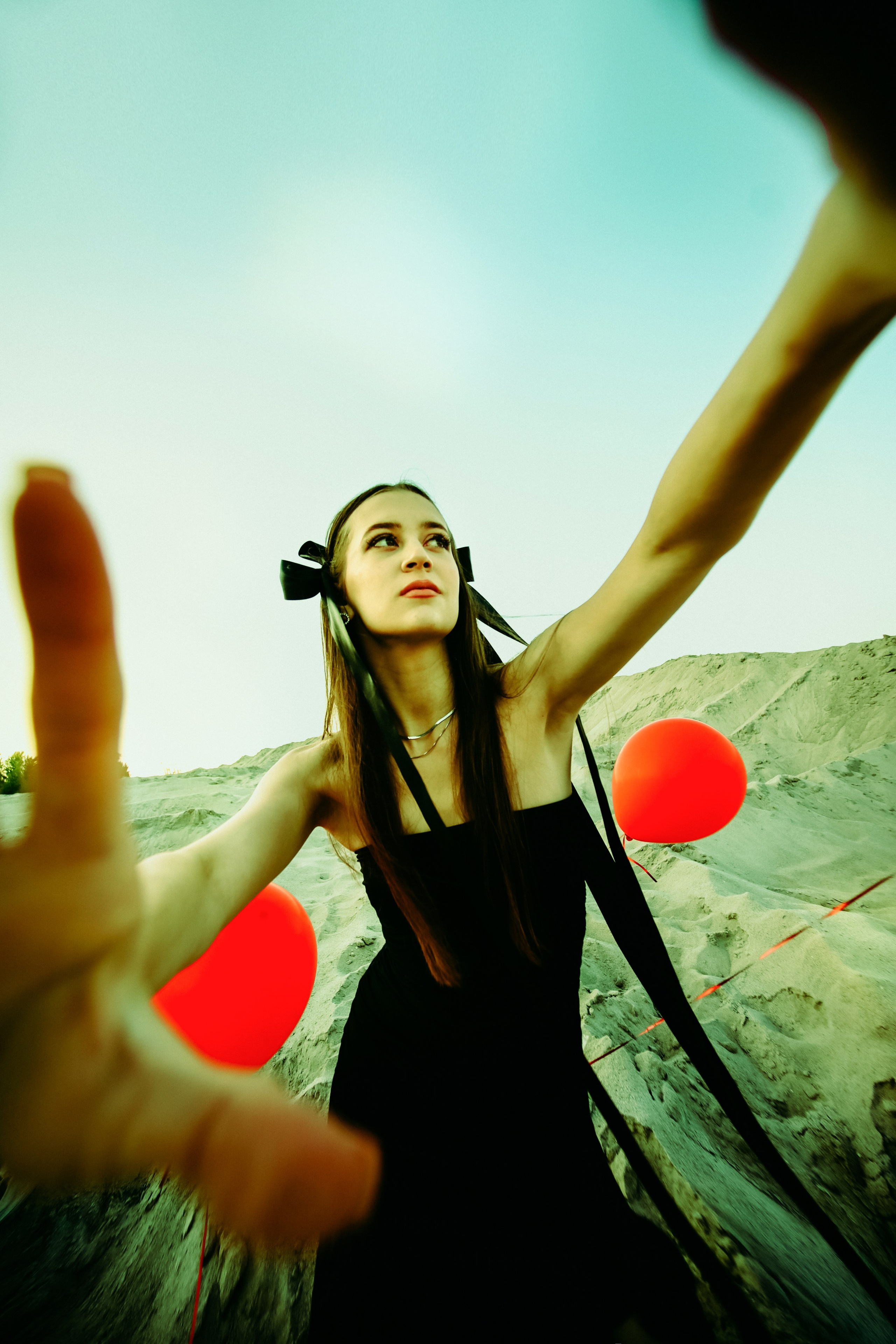 RED BUBBLES. Sun Betty — кинофотограф Элизабет