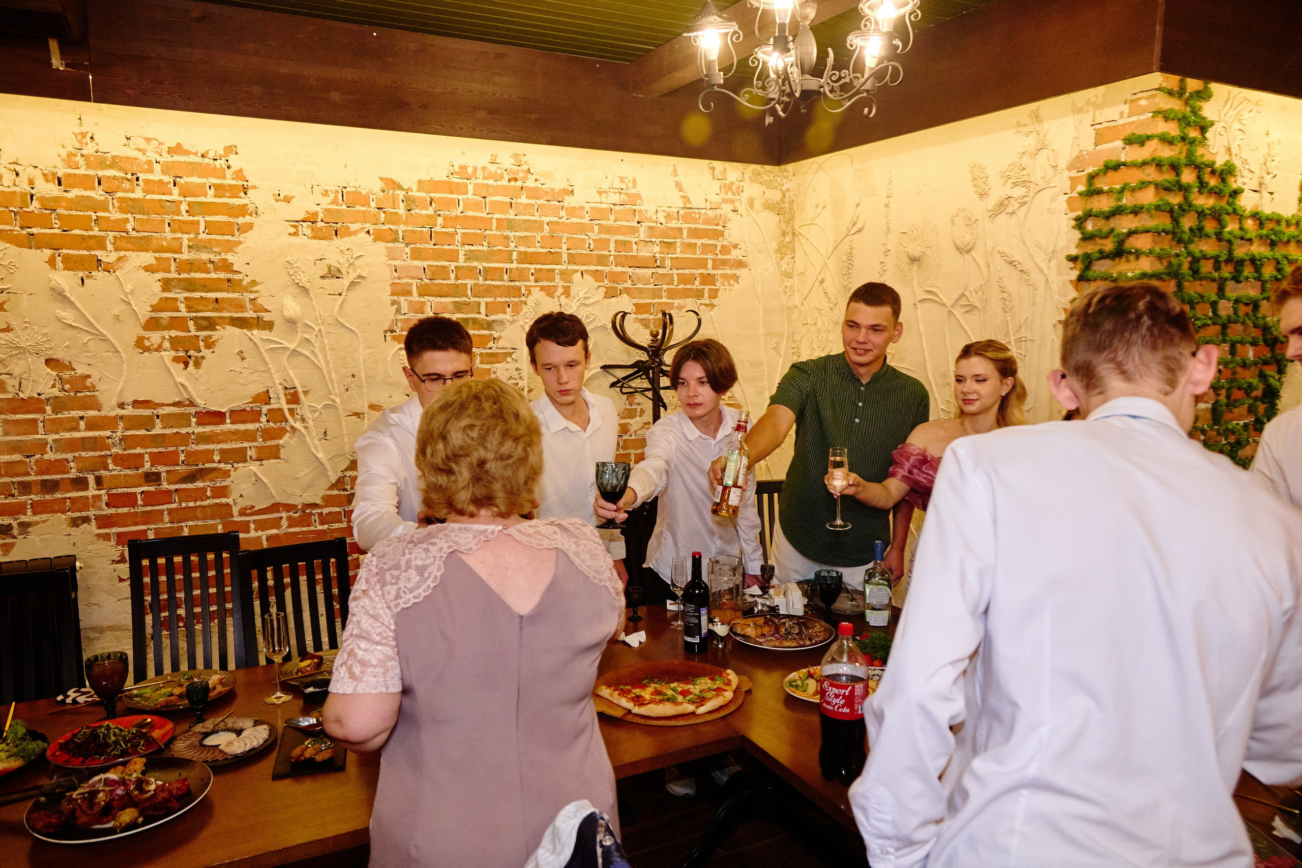 Выпускной 35 Сош. Фотограф Выпускные альбомы Таганрог Сергей Коробченко