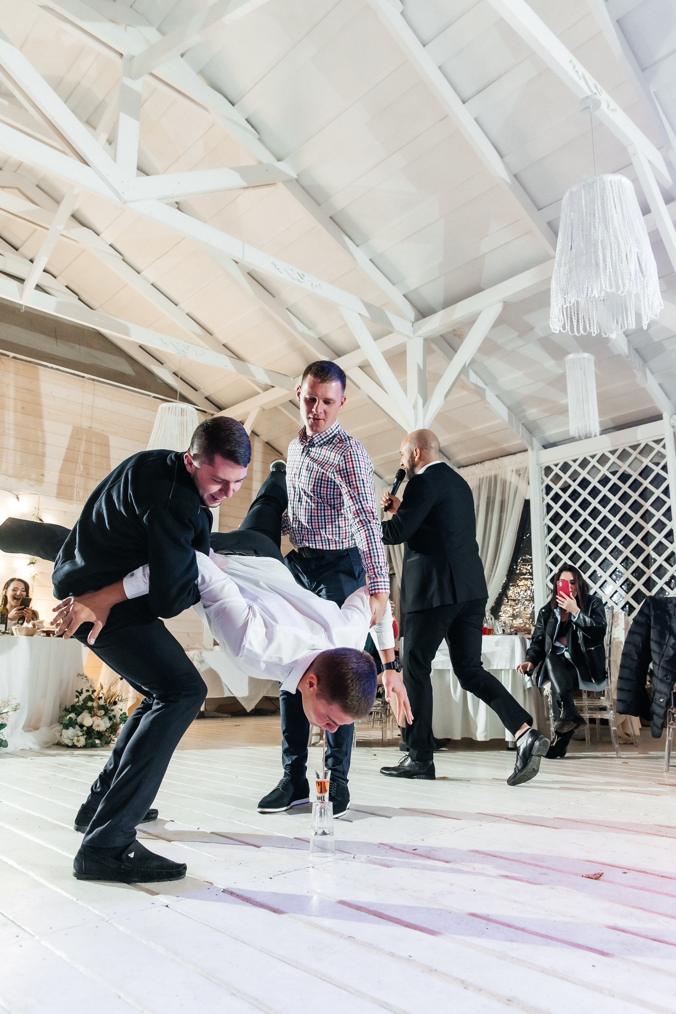 Михаил и Александра. День 2 — с друзьями. 18.09.21. Свадебный и Семейный фотограф г. Ижевск Гульназ Солдатова. Гульназ фото