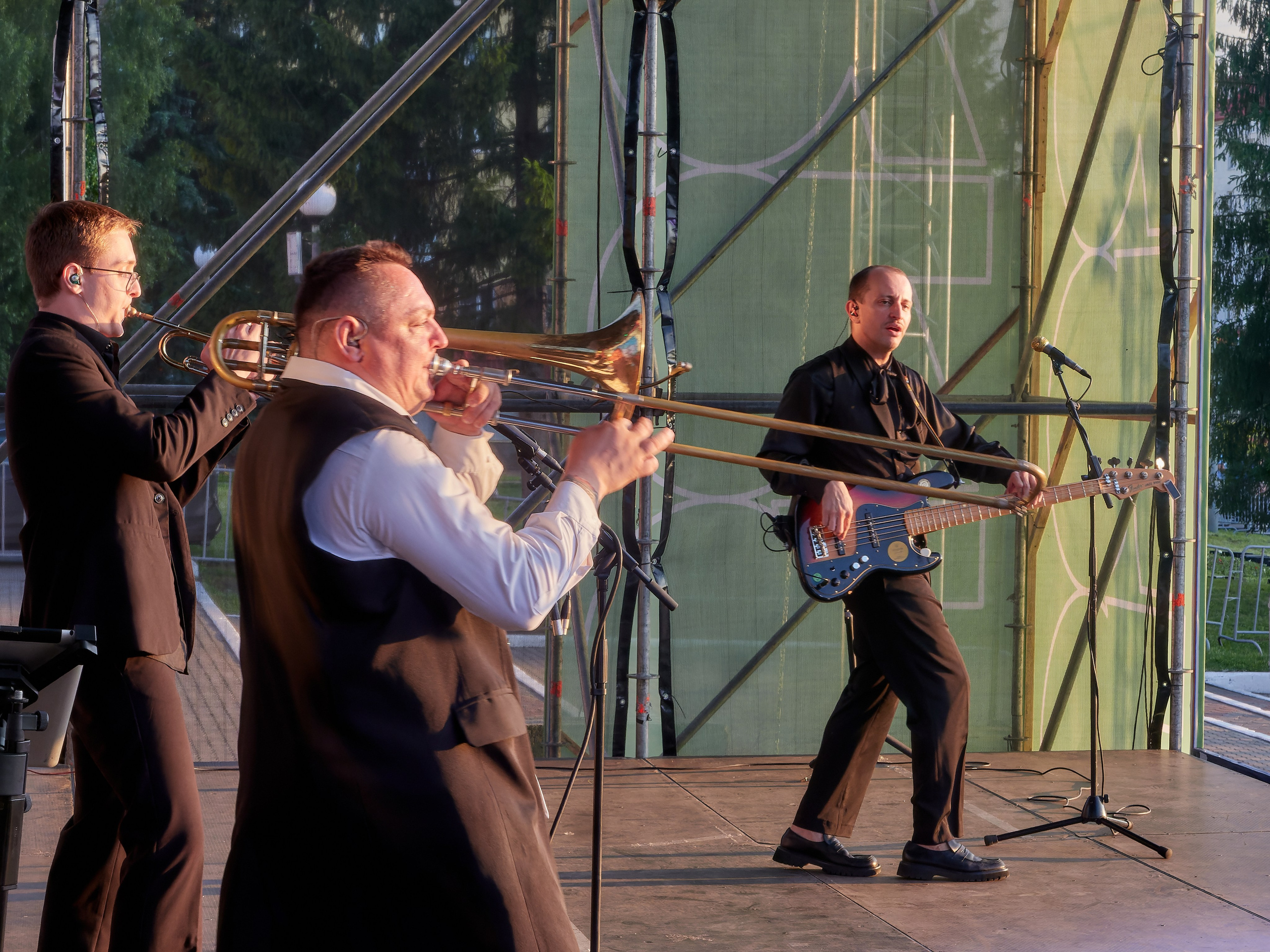 День города Айвазовский Оркестра и шоу барабанщиков. Семейный и детский фотограф в Междуреченск Олег Бамбульский