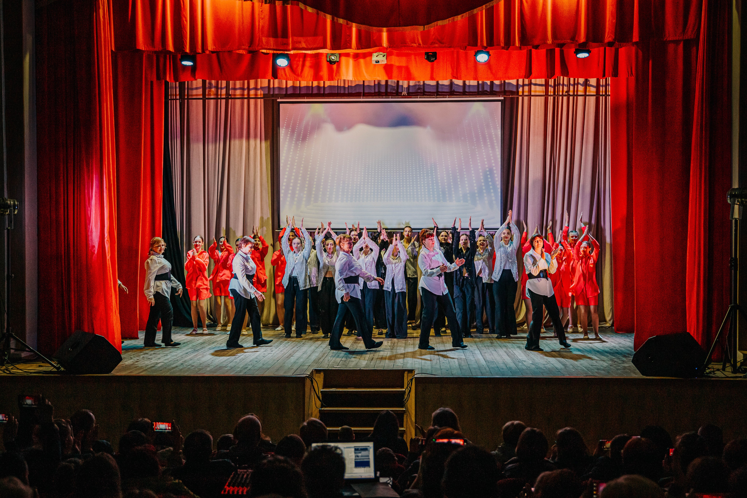 Отчетный концерт хореографического коллектива Пульс!. Фотограф Дарья Маташкова