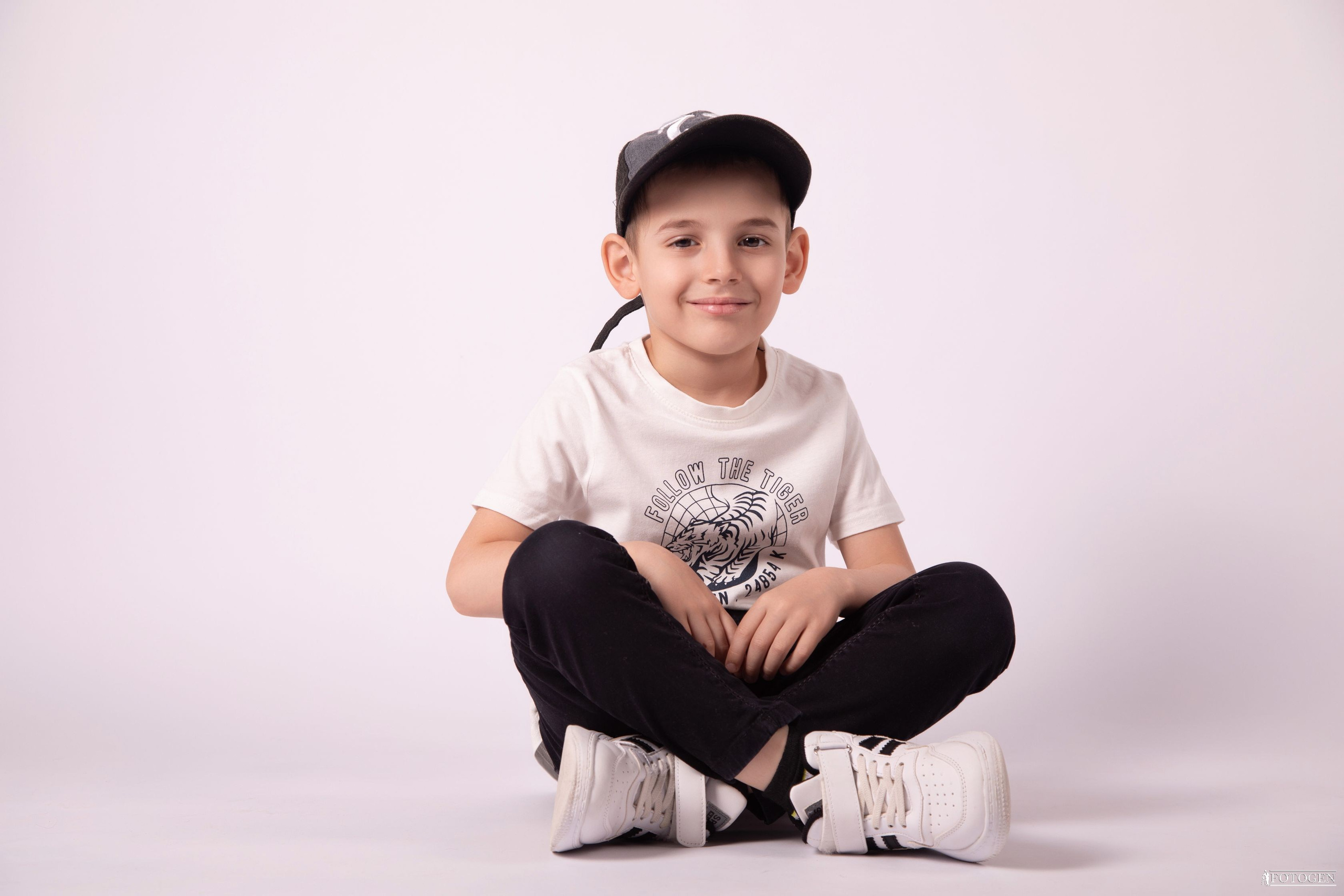 Фотосессия Мальчиков до 6 лет в Студии — Fotogen. Интерьерная фотостудия FOTOGEN г. Краснодар