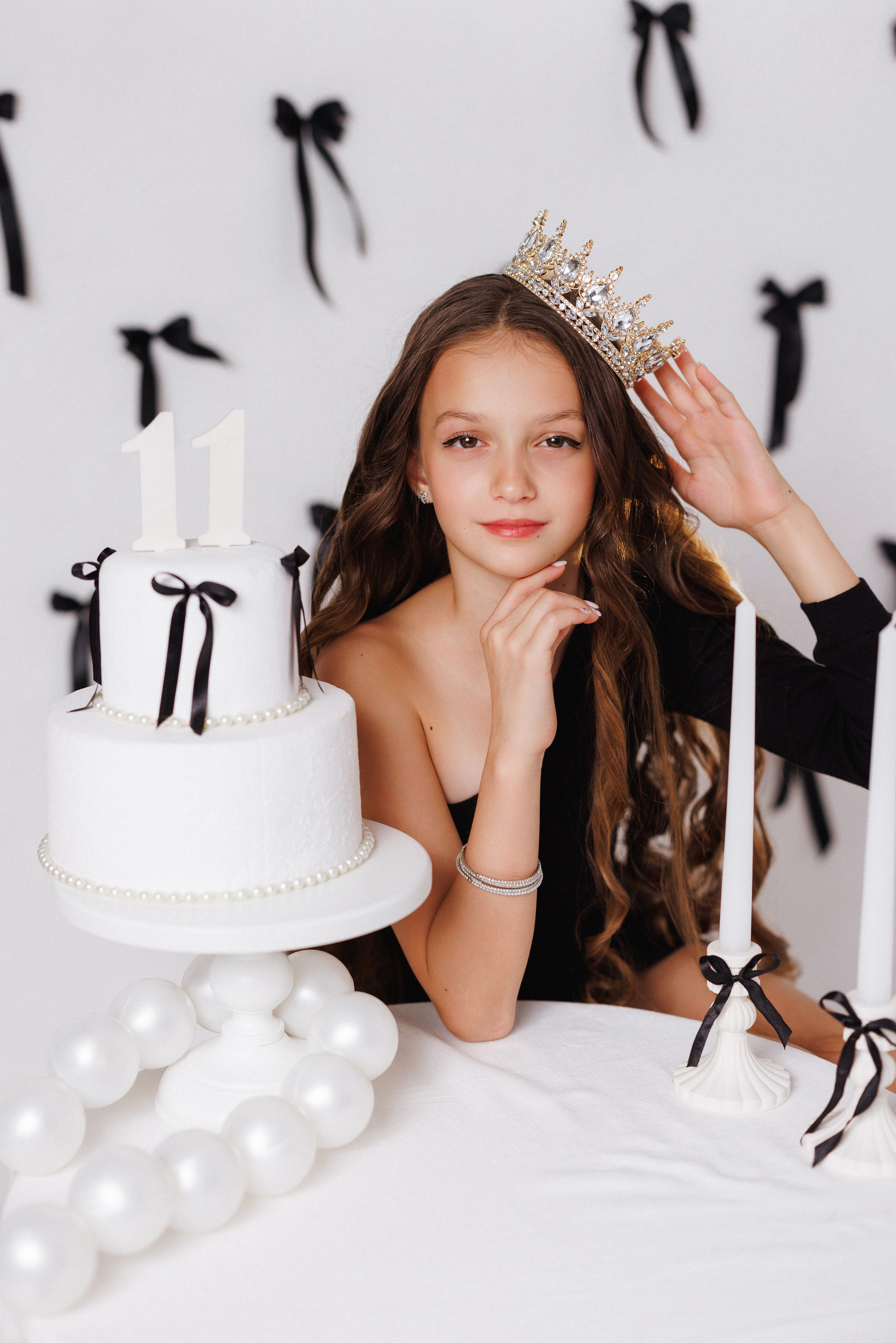 Детская фотосессия к Дню рождения для девочек, фотостудия «Антураж». Семейный и детский фотограф в Краснодаре Анна Трашкова