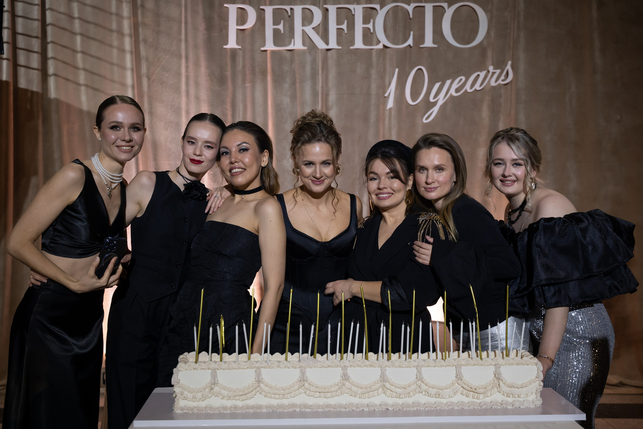 Perfectowedding 10 лет. Свадебный и семейный фотограф в Екатеринбурге Анна Месяцева