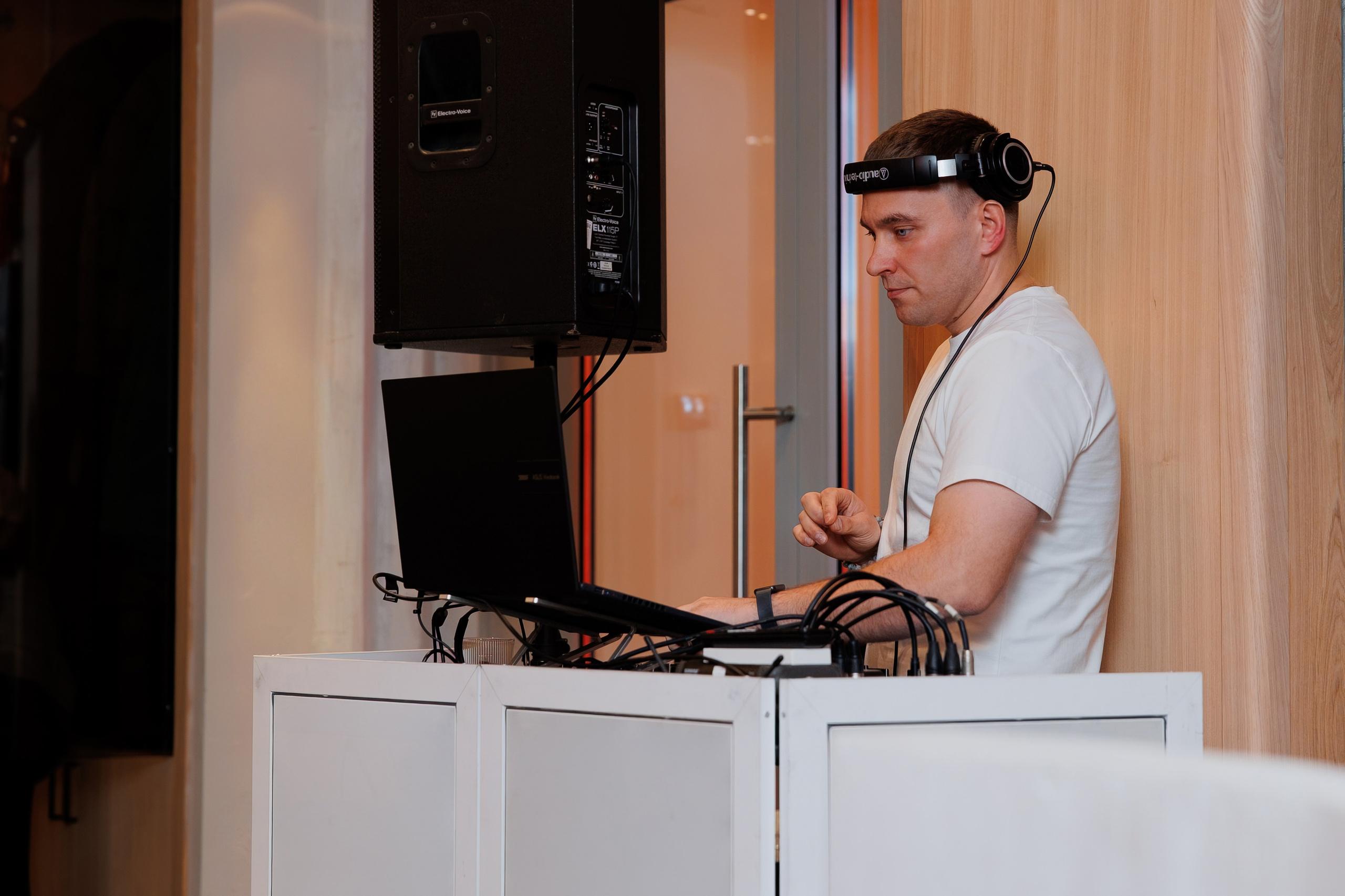 AMORE ОТРКРЫТИЕ — DAY I. СВОИ. ФОТООТЧЕТЫ-СОБЫТИЯ-МЕСТА