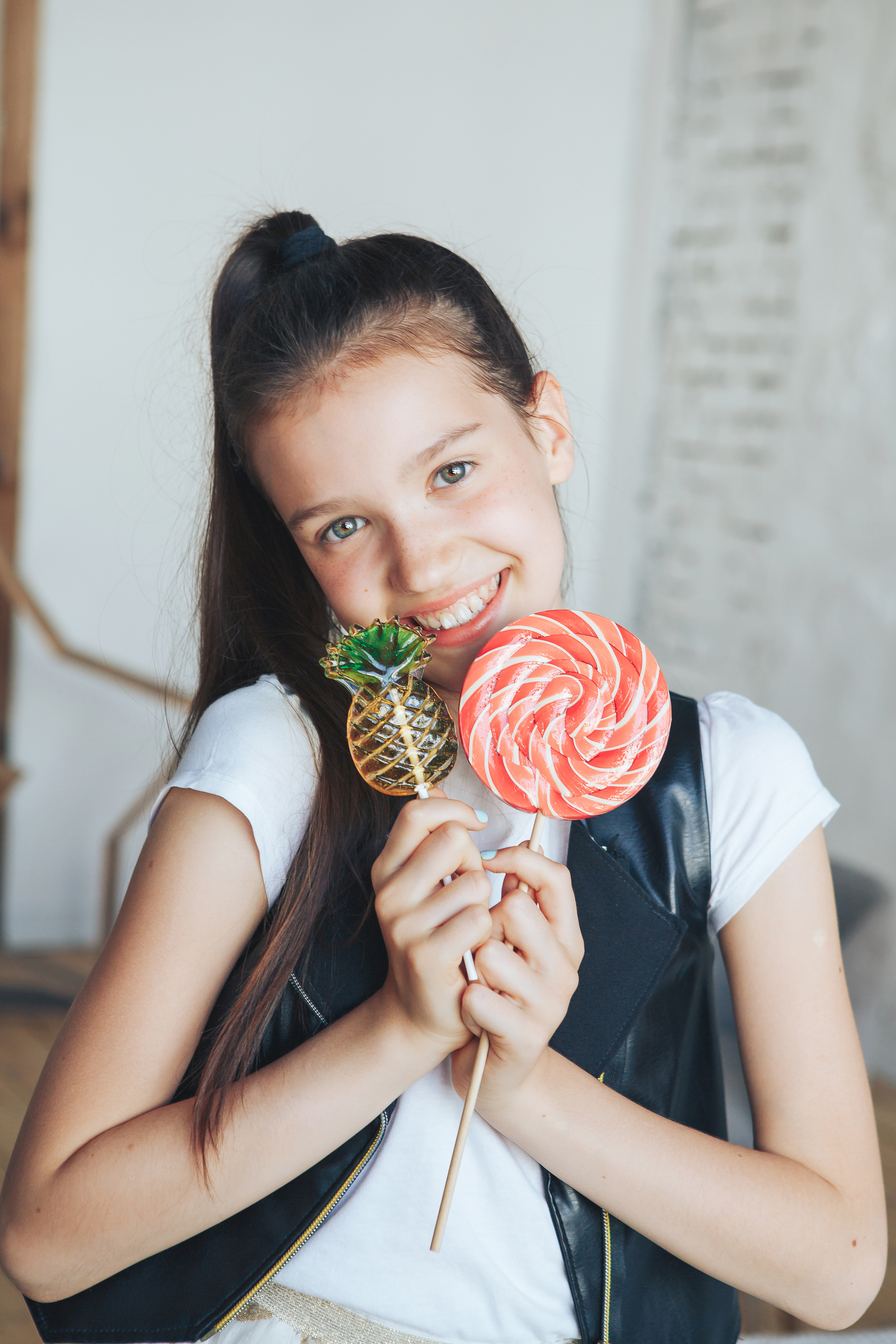 Фотосессия для подружек 10 лет или френд-стори. Фотограф Виктория Темирова Екатеринбург