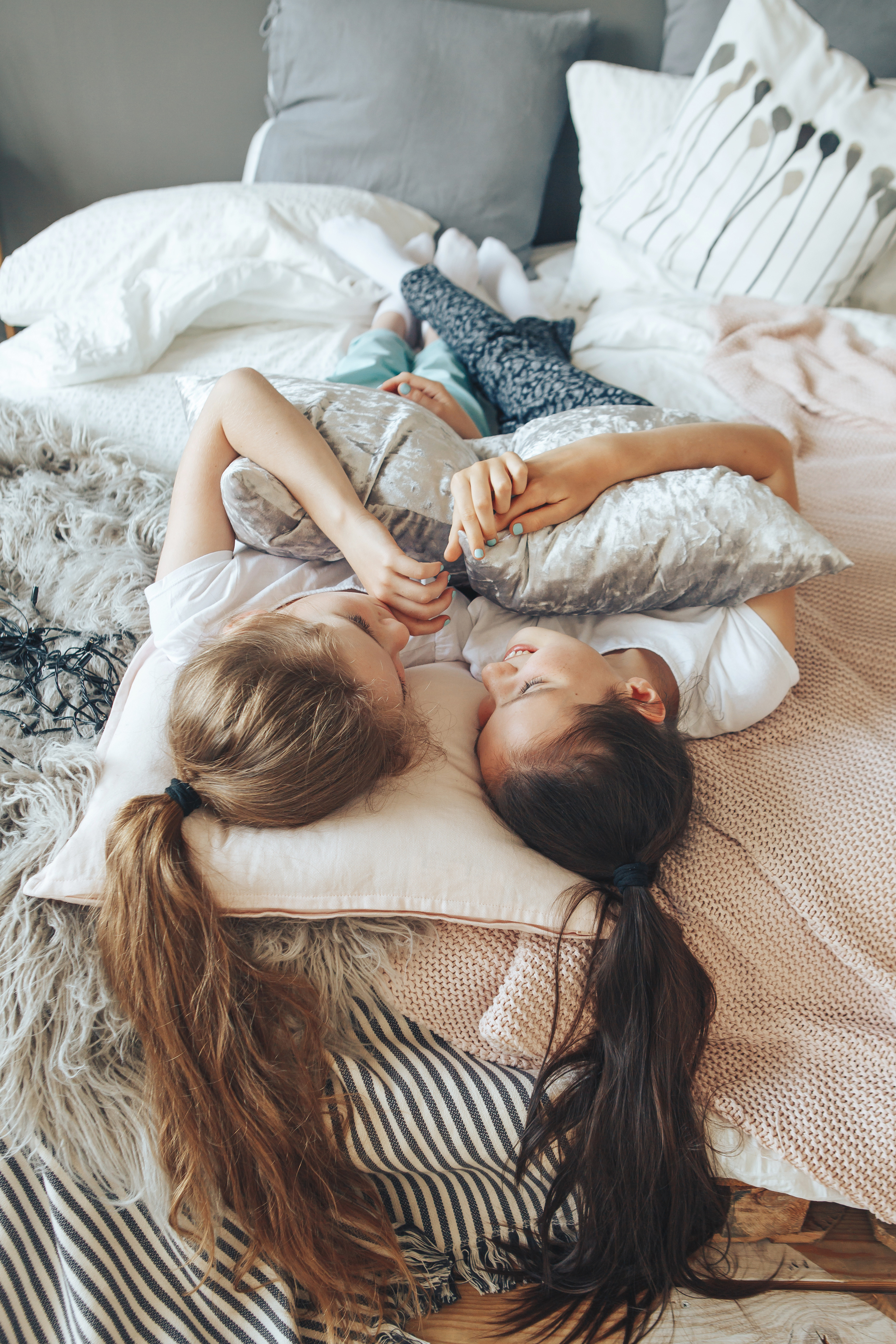 Фотосессия friendstory для подруг. Фотограф Виктория Темирова Екатеринбург