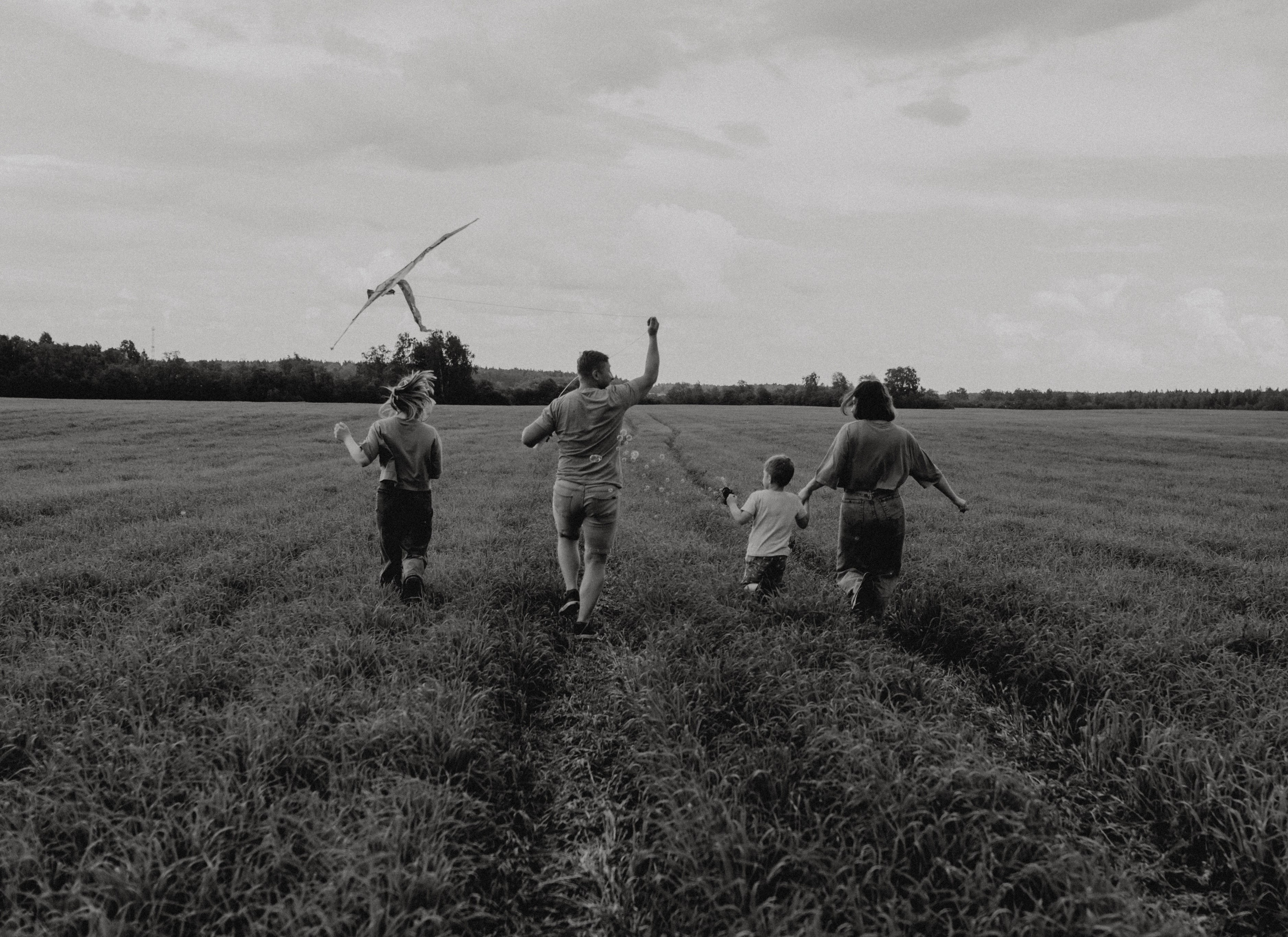 Тома, Толя, Ева и Марк. Свадебный фотограф Оля Григунова