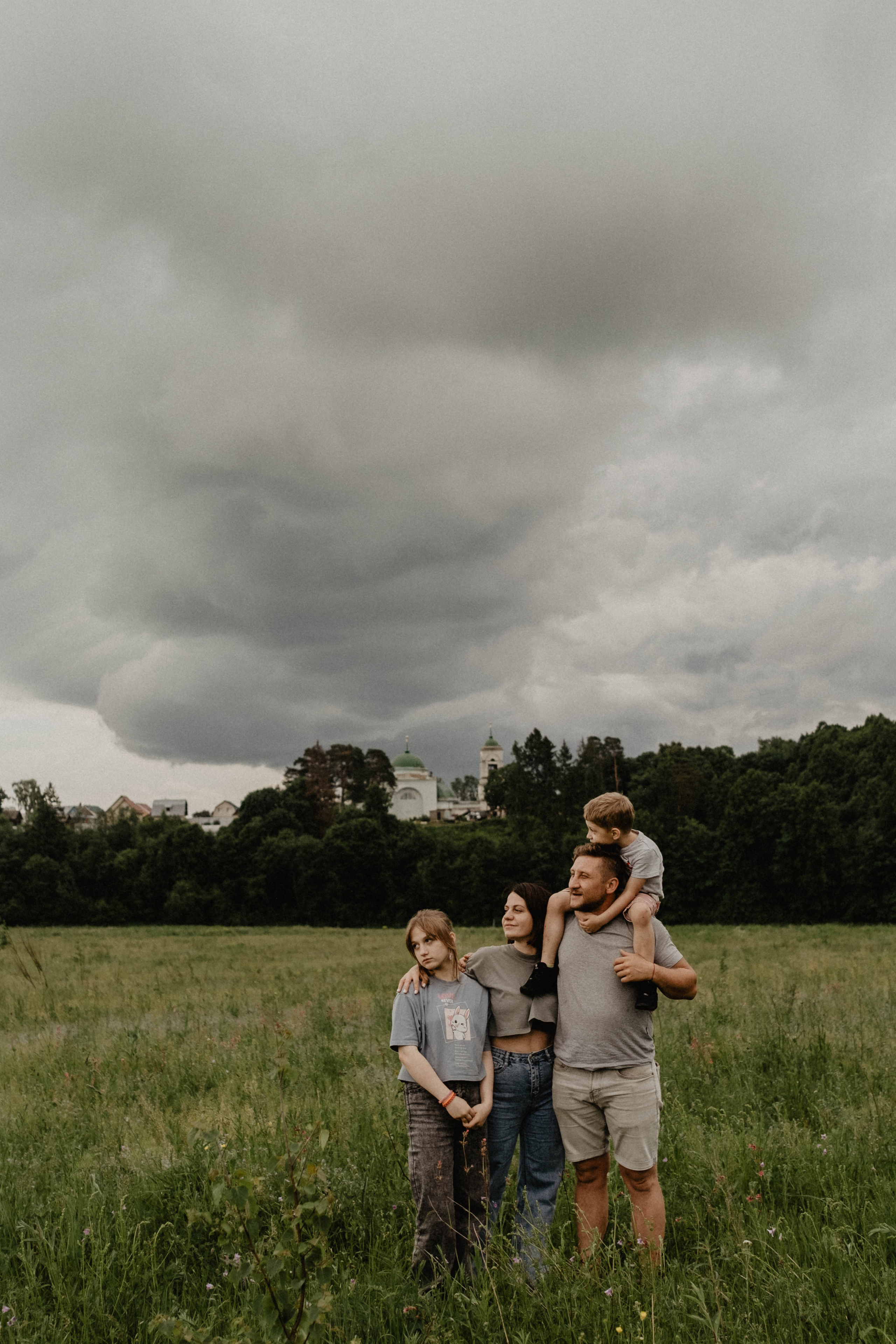 Тома, Толя, Ева и Марк. Свадебный фотограф Оля Григунова