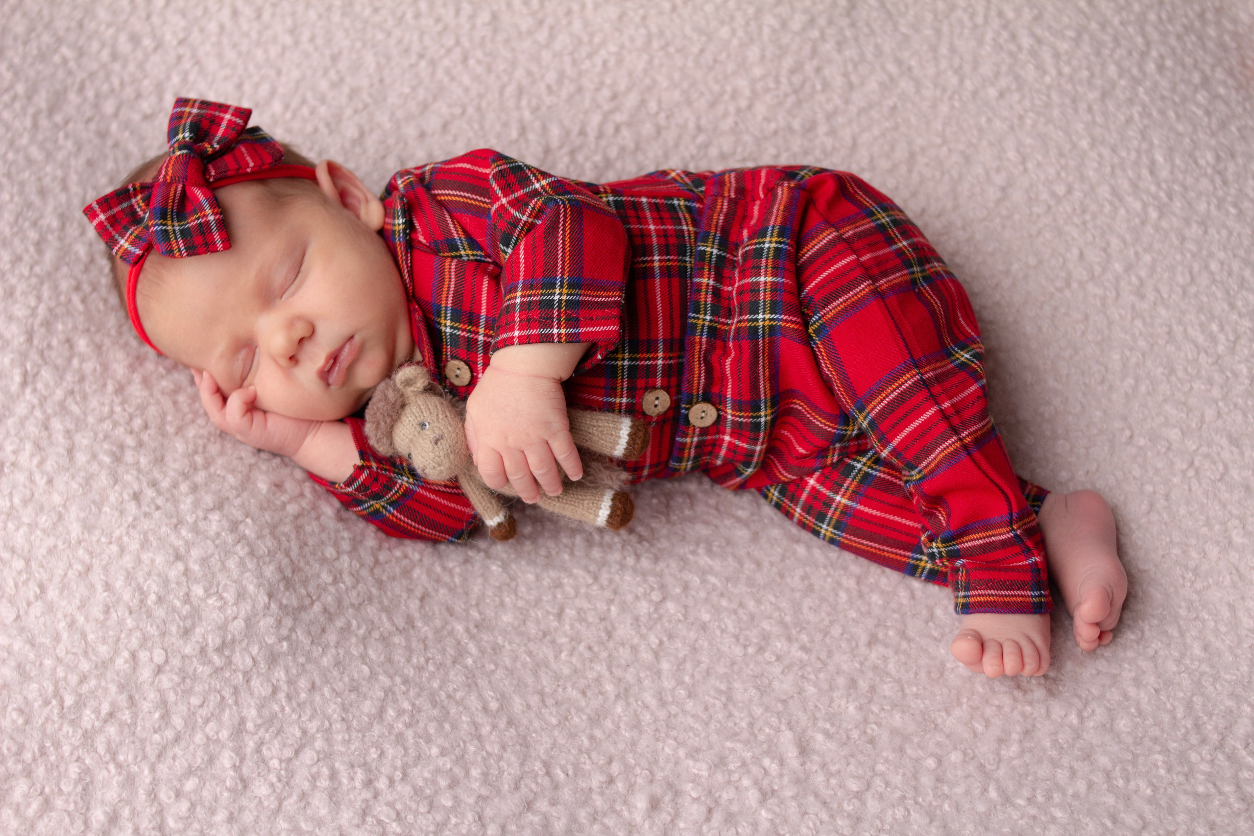 Образы в вязаных костюмчиках. Первый кадр | newborn фотограф | Всеволожск