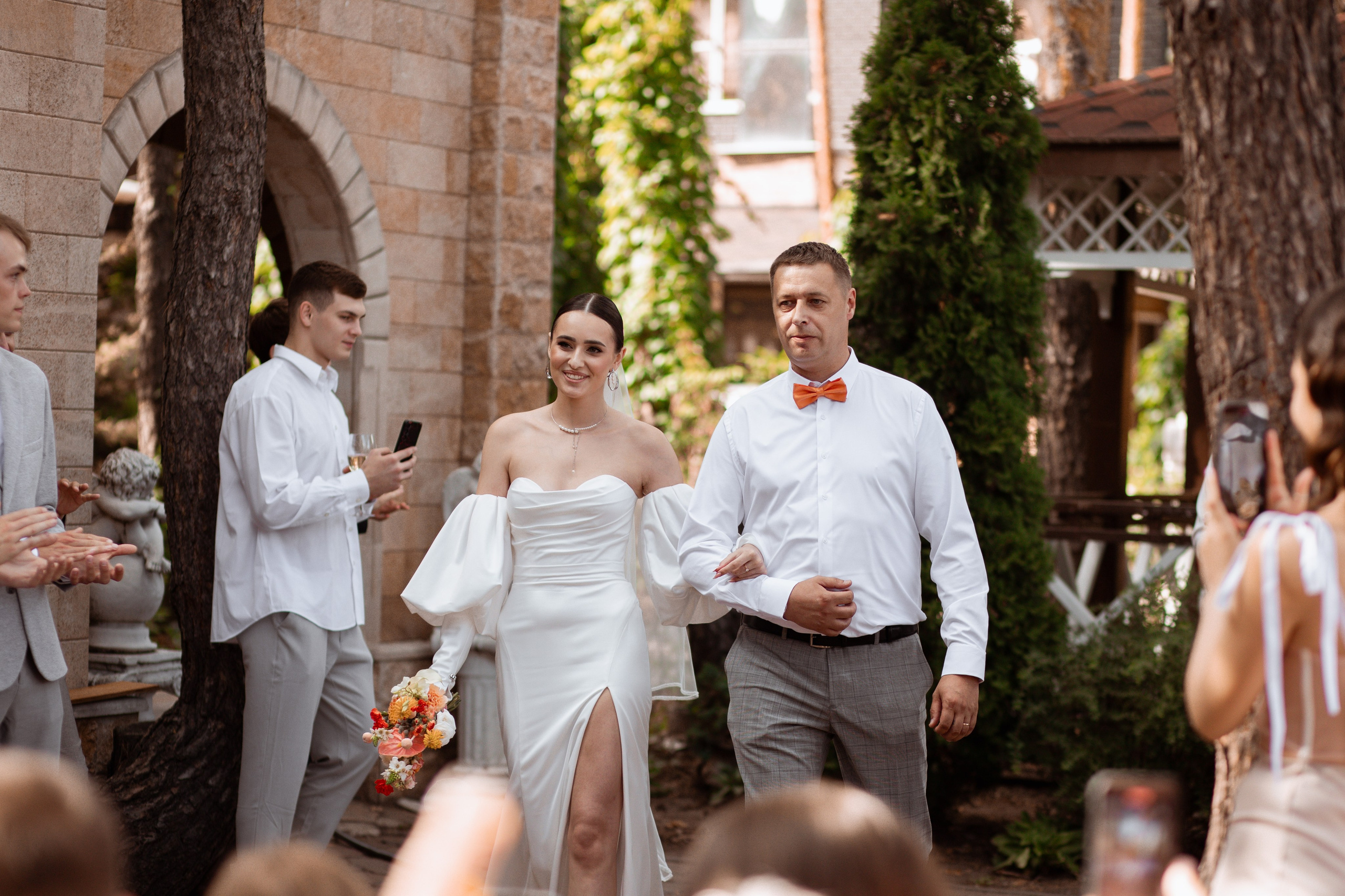 LoveLand: свадьба в тёплых оттенках 🧡. Свадебный фотограф Елена Рубцова