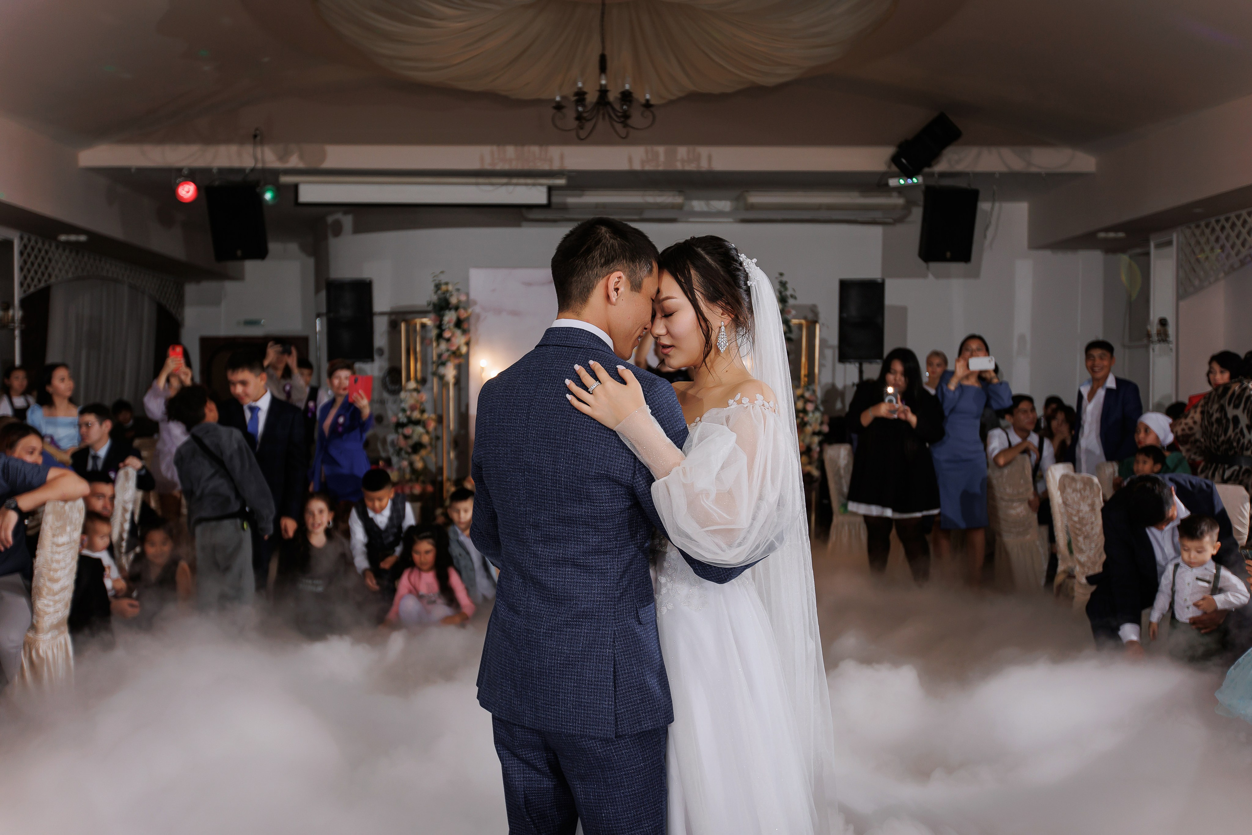 Karina & Bagdat. Anne Miller | Photographer