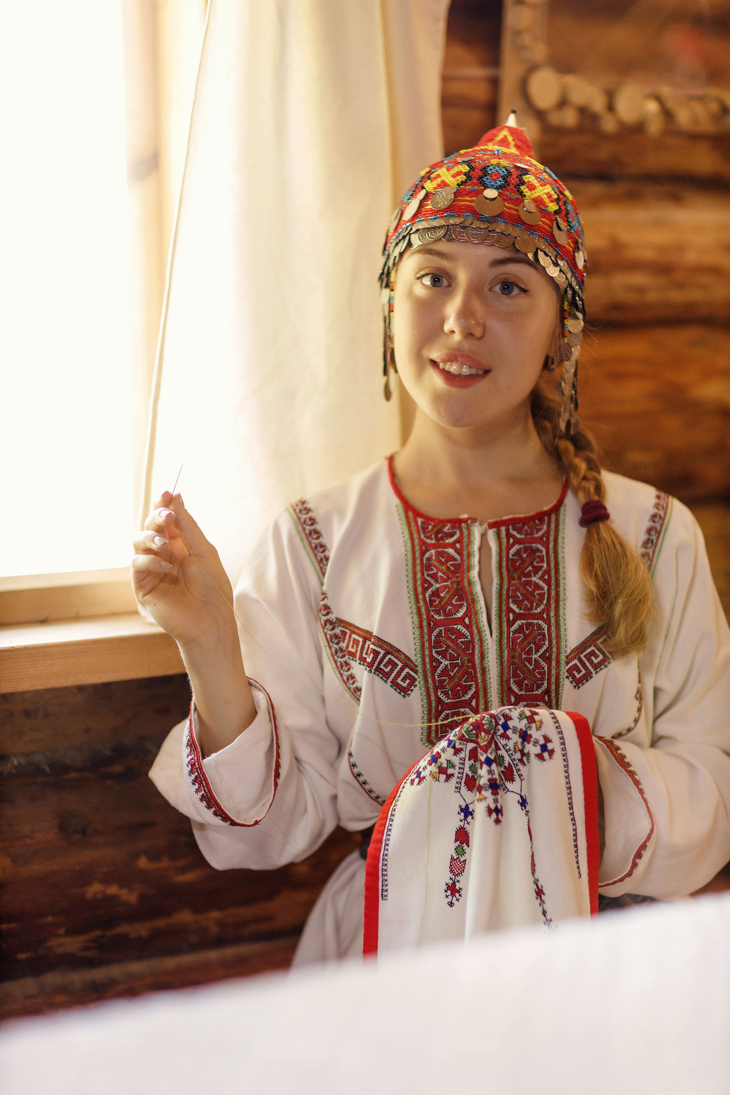 Фотосессия с Аней в этнокомплексе Ясна. Портретный и репортажный фотограф в Чебоксарах Андриян Чаркин