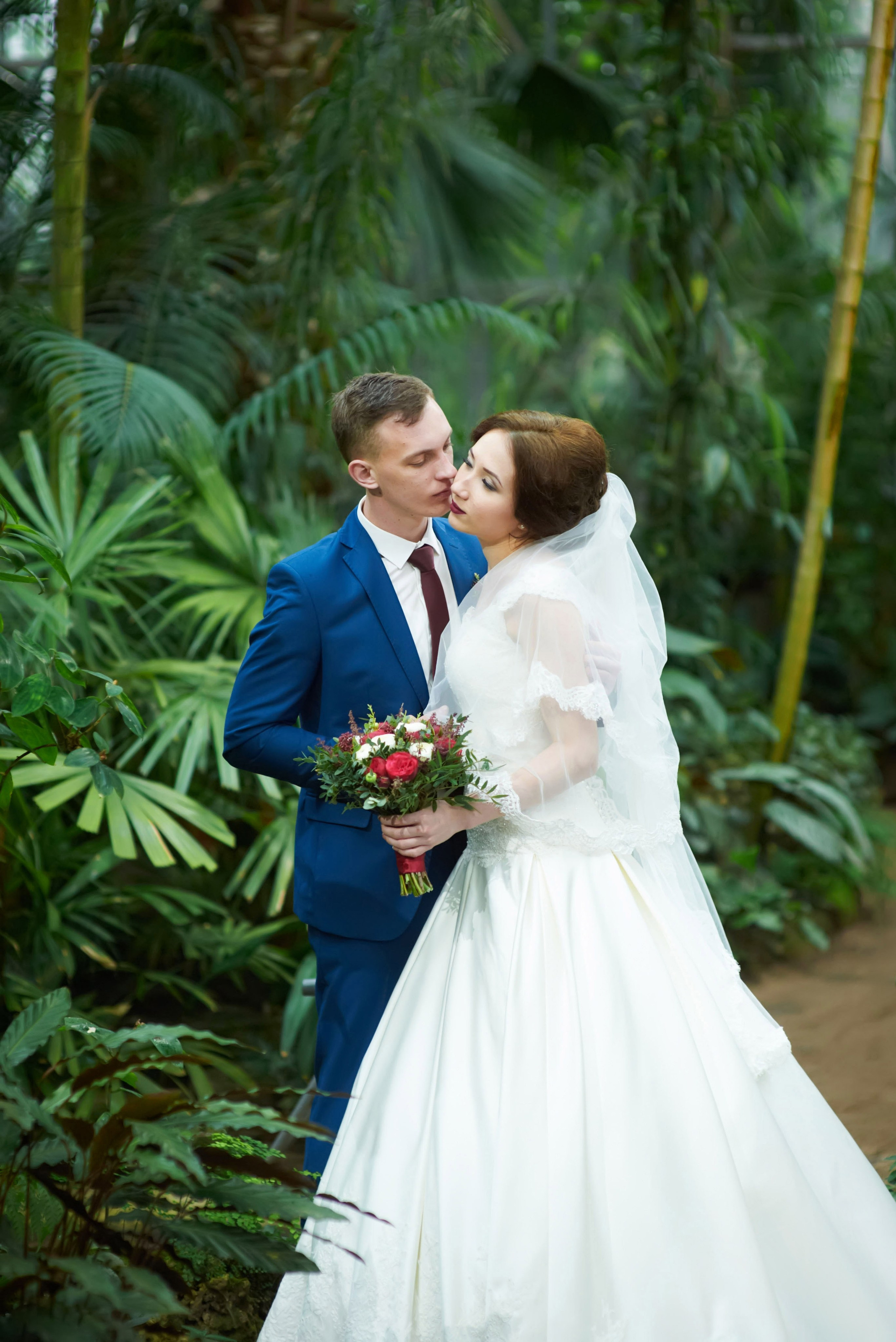 Индира и Дмитрий (свадебная фотосессия в Ботаническом саду и в фотостудии). Портретный, семейный и свадебный фотограф в Санкт-Петербурге и в Пушкине Ширяев Денис