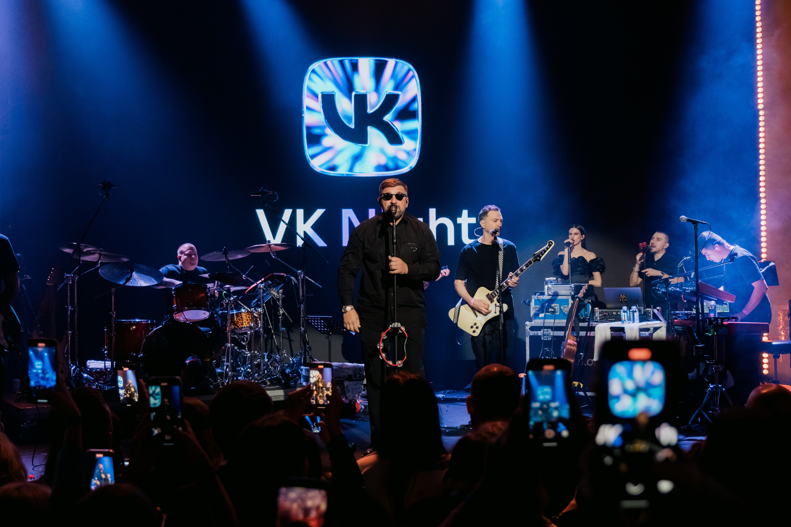 VK NIGHT SPb. Репортажный и портретный фотограф в Москве Илья Спиридонов