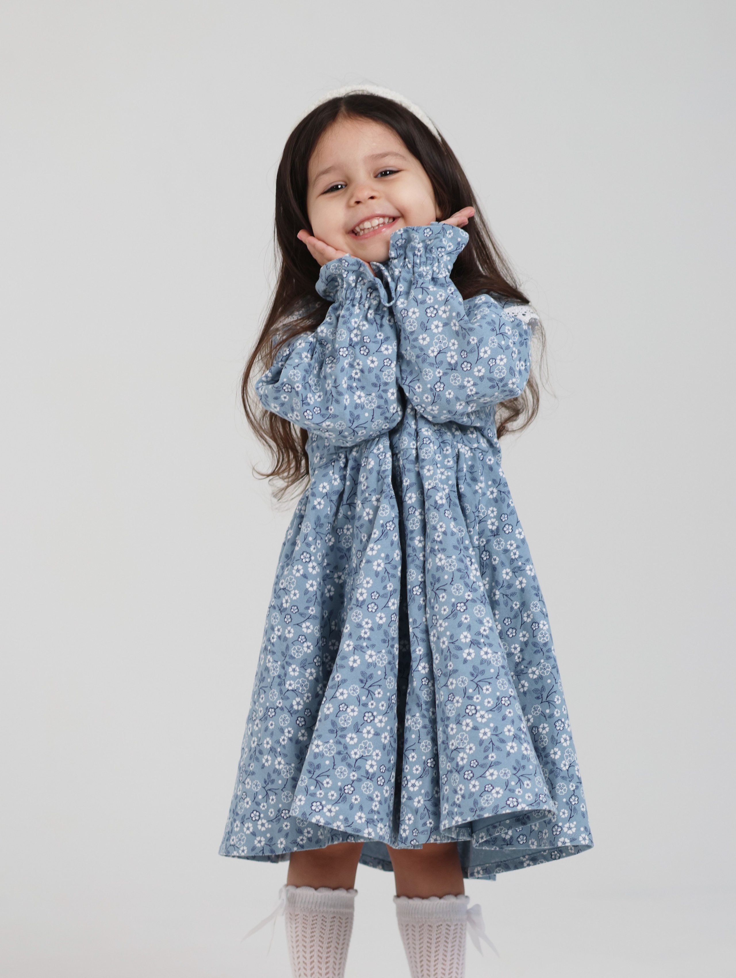 Платья детские. Фото съемка товаров для макретплейсов Воронеж