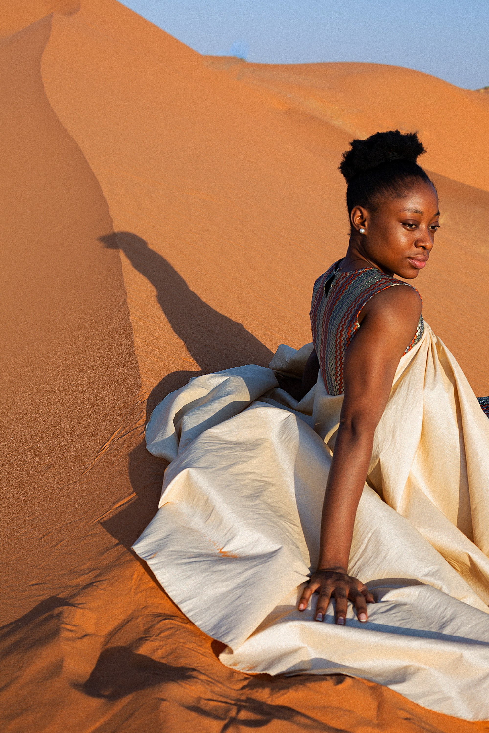 Лавлин Бакари