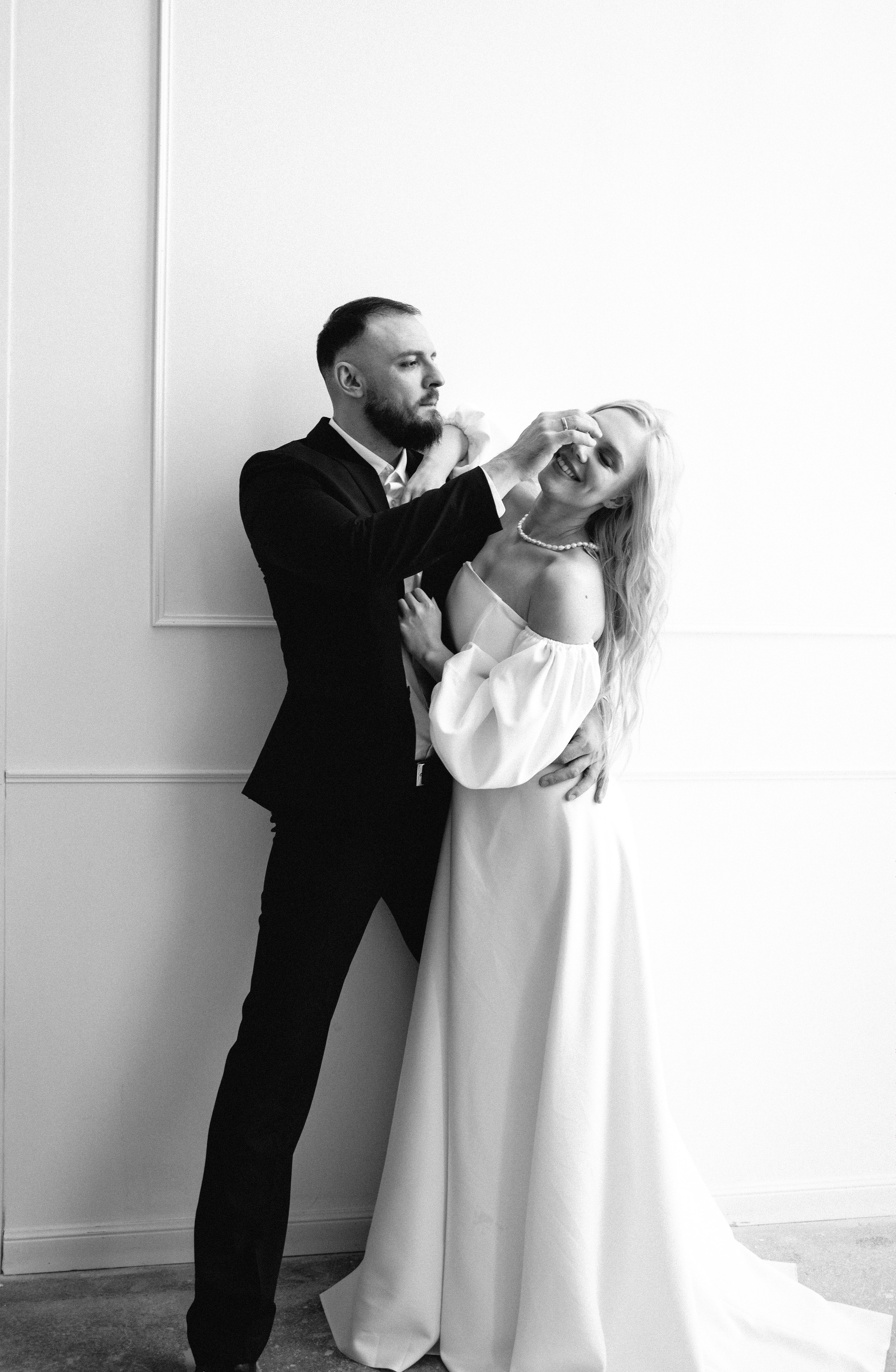 Свадебная фотосессия молодоженов в фотостудии. Свадебный и семейный фотограф из Воронежа|Москвы Бубнова Екатерина