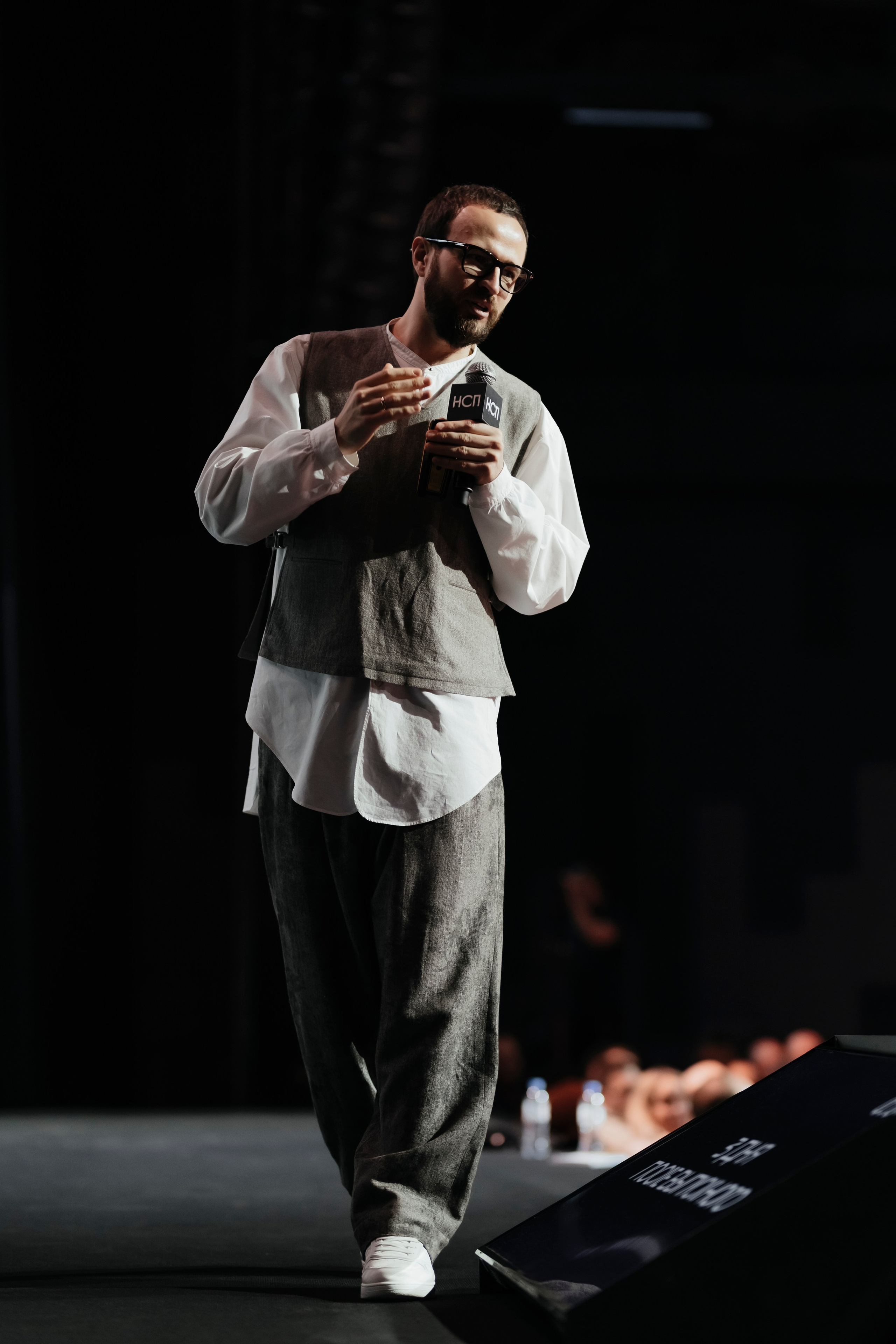 Михаил Гребенюк НСП. Репортажный, event, концертный и backstage фотограф из Москвы Виталий Кривцов