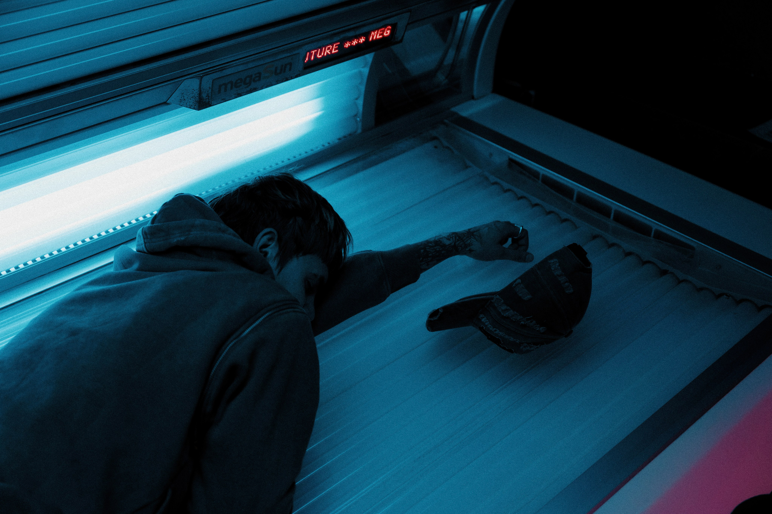 Loweliness. Backstage. @tomrus: Рустам Шагиморданов — фотограф