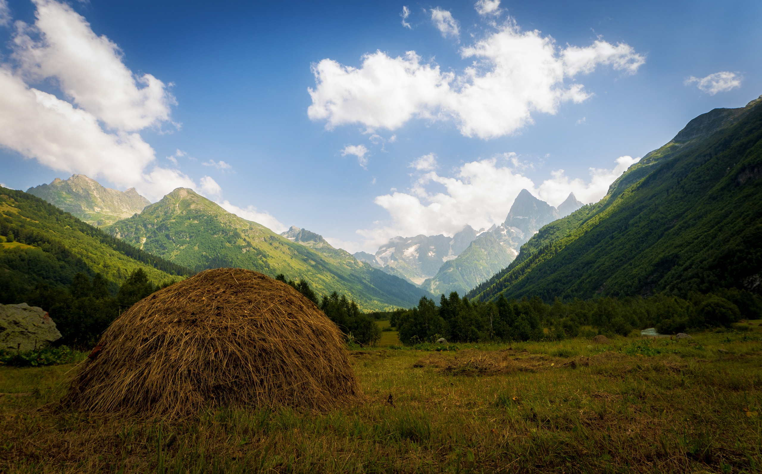 Домбай. Фотохудожник Артём Парамонов
