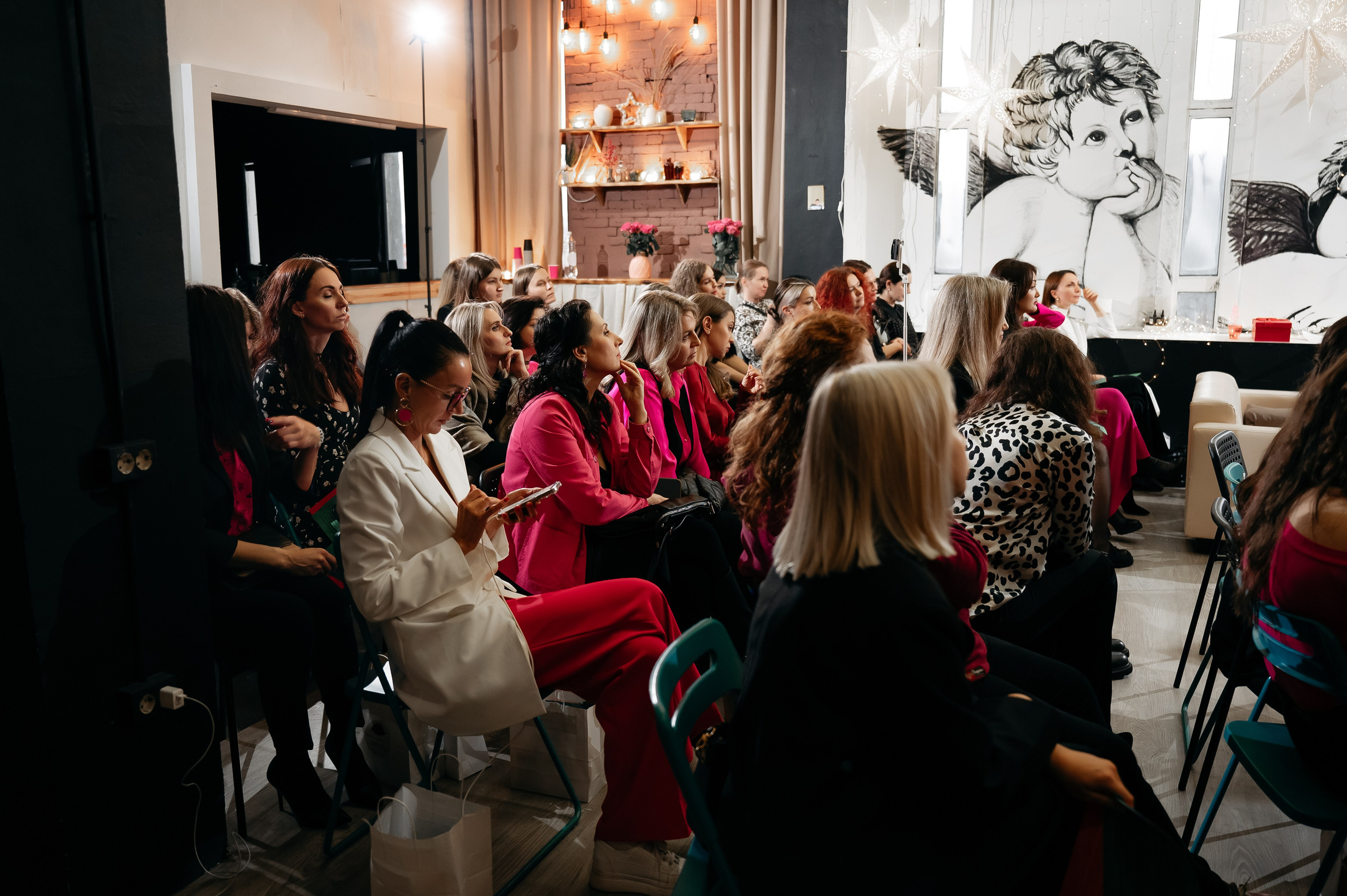 Секс в городе N. Ваш фотограф в г. Петропавловске-Камчатском Арина Алексеева