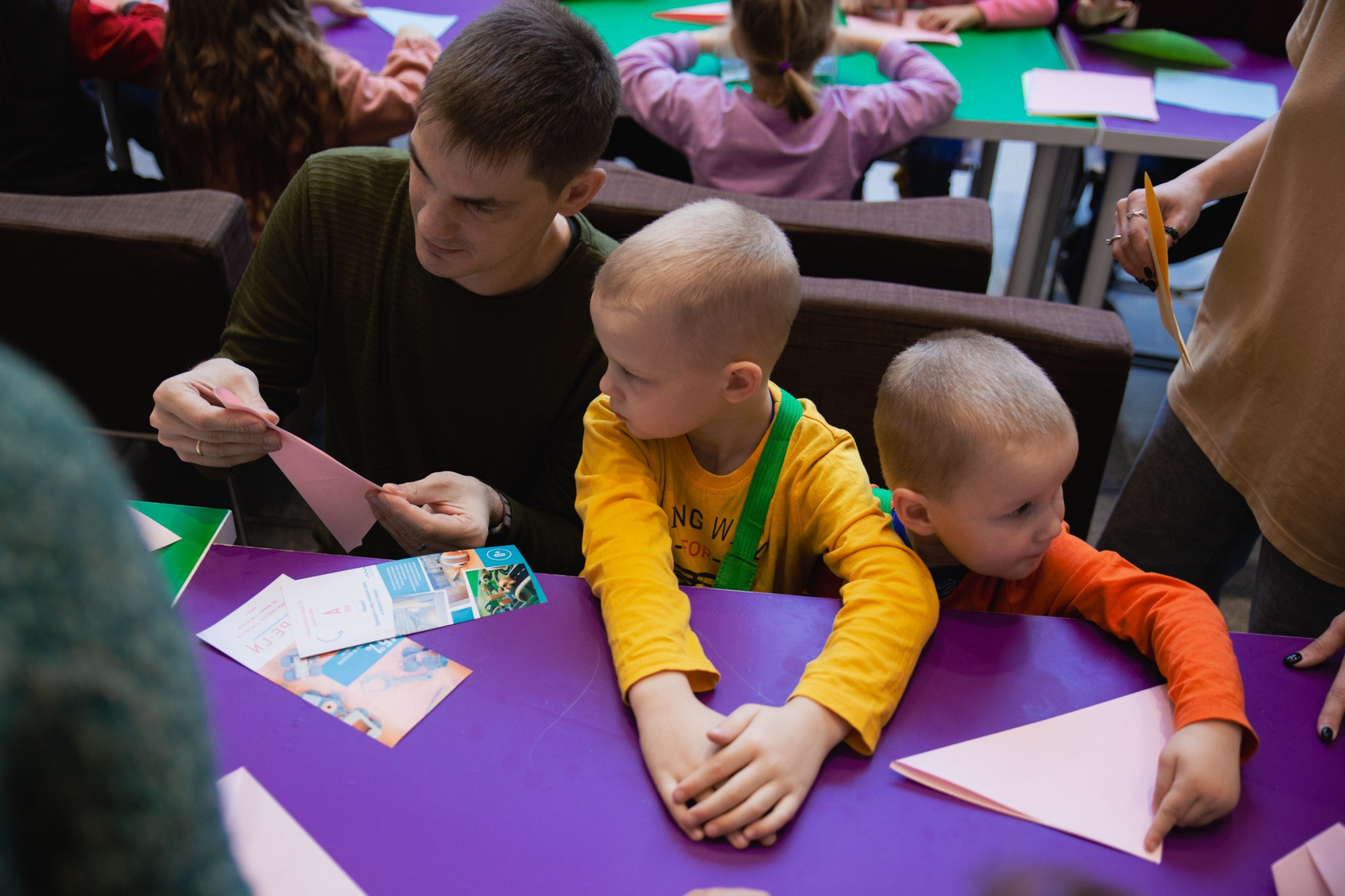 Сказка в ТЦ Океания. Репортажный и концертный фотограф в Москве Анастасия Осень