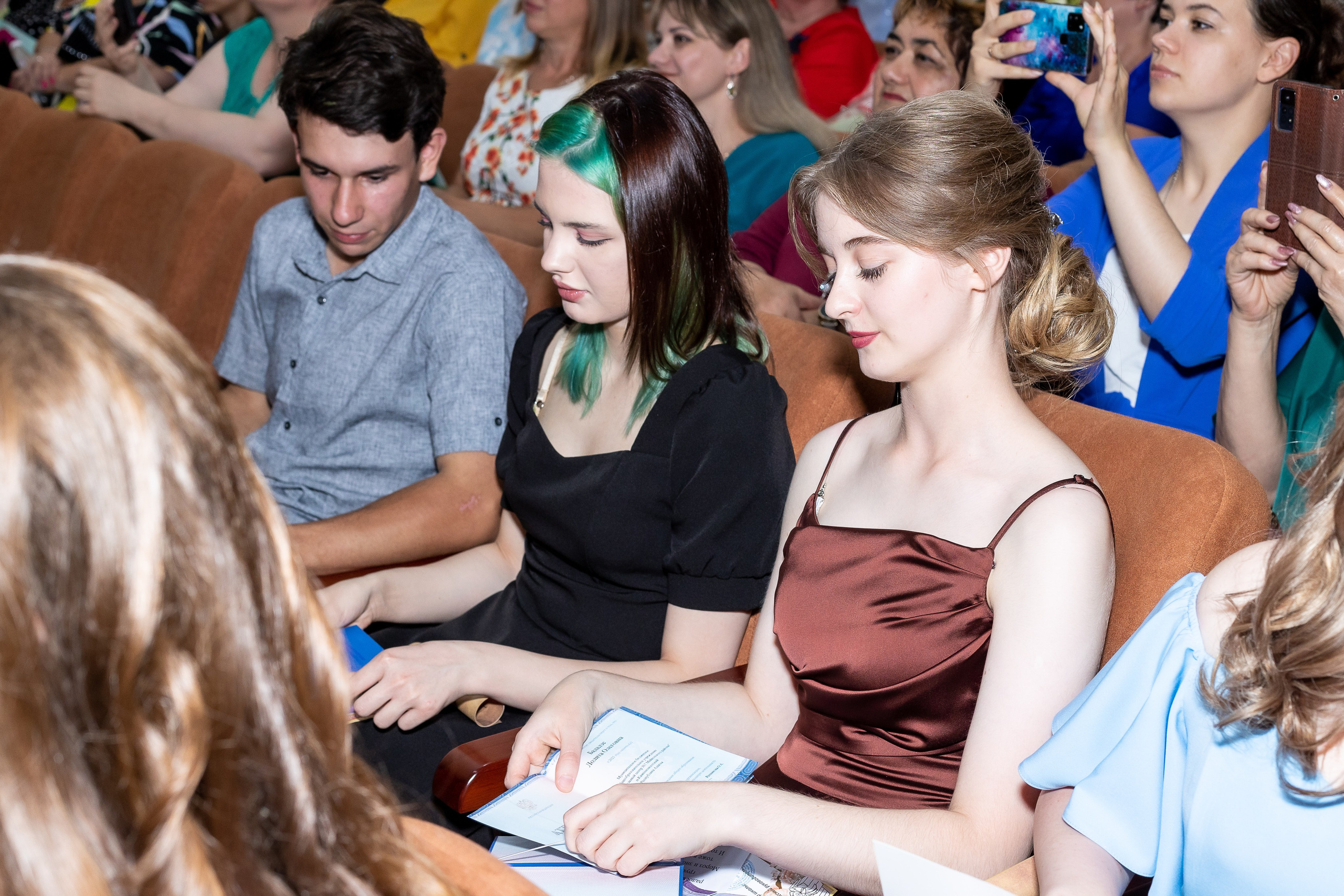 Вручение аттестата 2025. Выпускные альбомы Майкоп, Краснодар Елена Золотарева