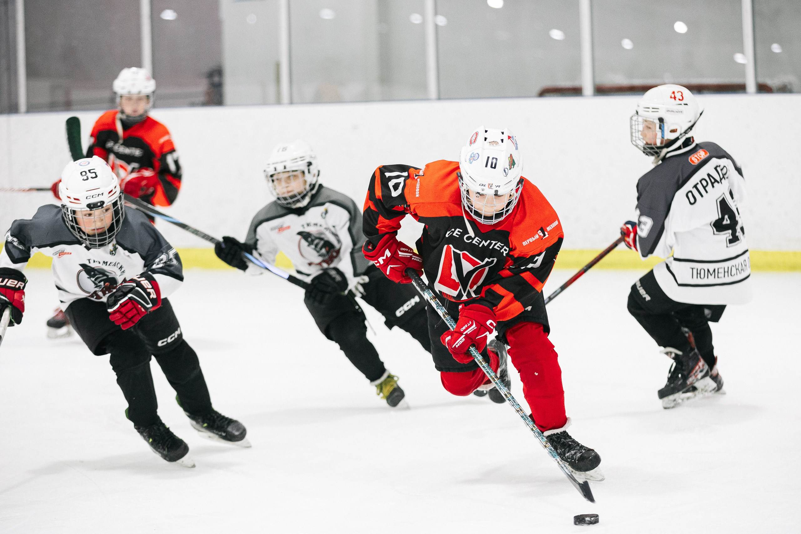 Первенство Тюмени по хоккею. MIG — студия спортивной фотографии Михаила Голянского