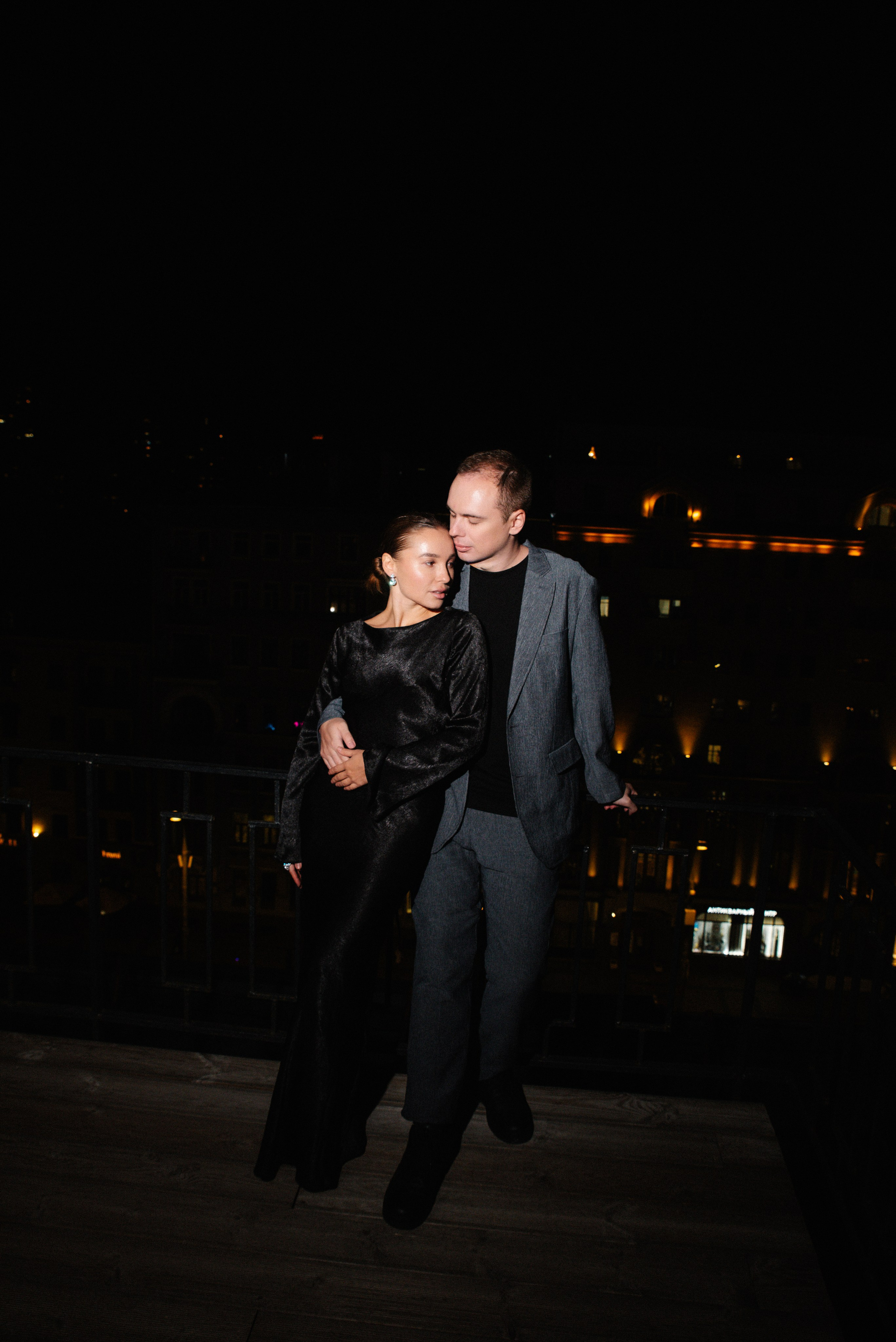 Обнимая. Свадебный, женский фотограф в Москве, Мытищах, Королёве Ксения Узилле