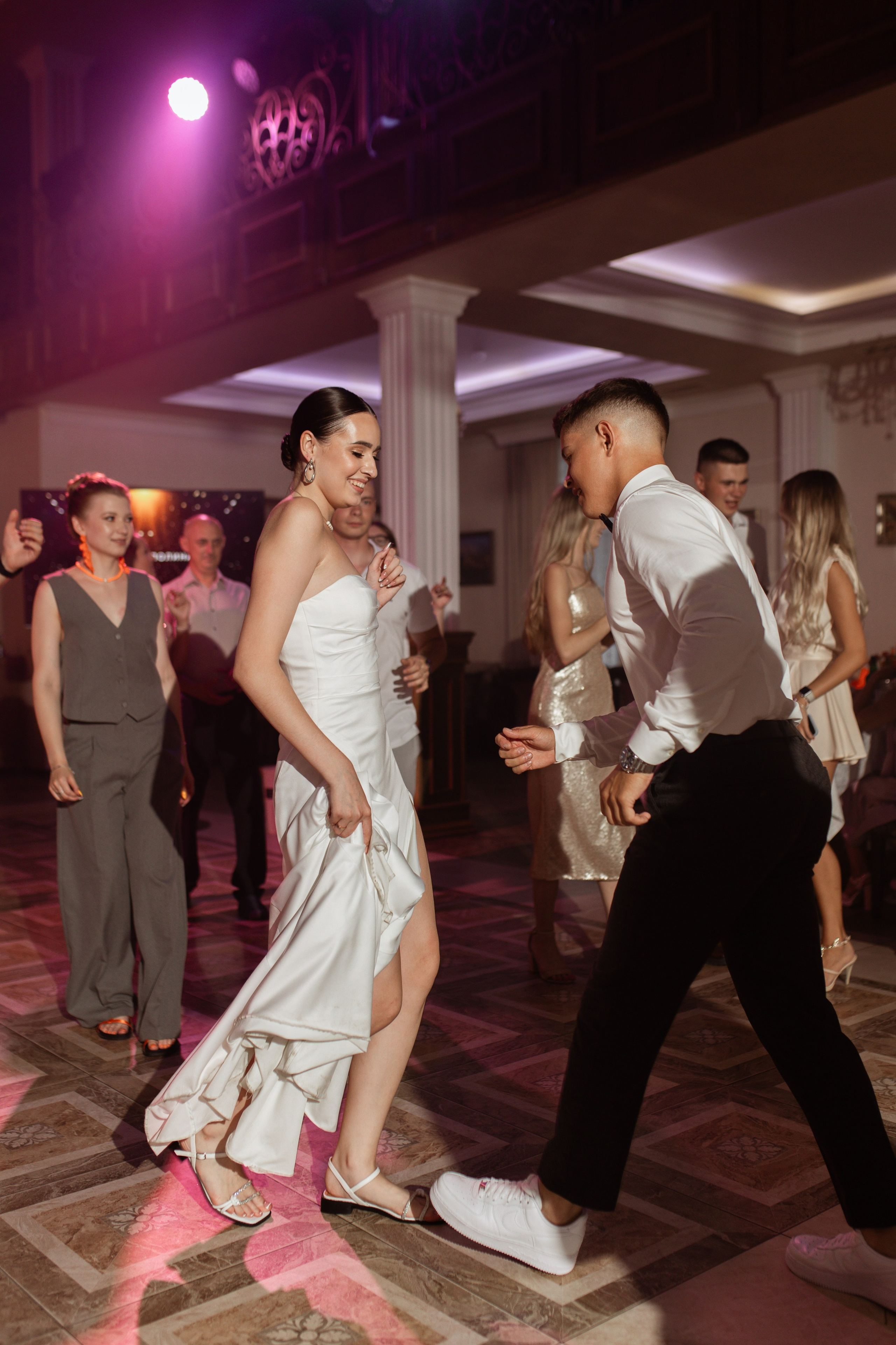 LoveLand: свадьба в тёплых оттенках 🧡. Свадебный фотограф Елена Рубцова