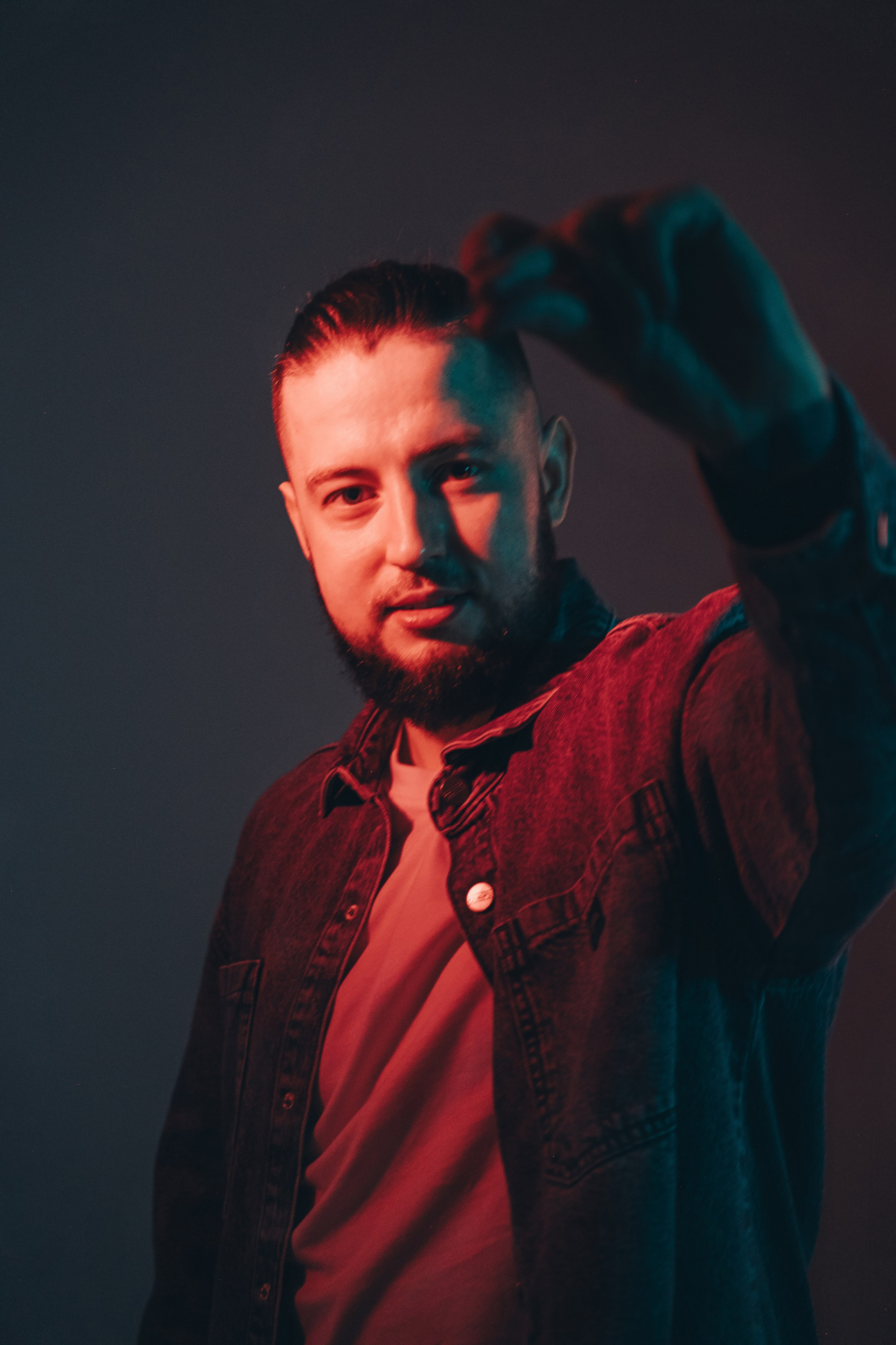 Студийная с цветным светом. Фотограф в Иркутске Анна Мирошникова