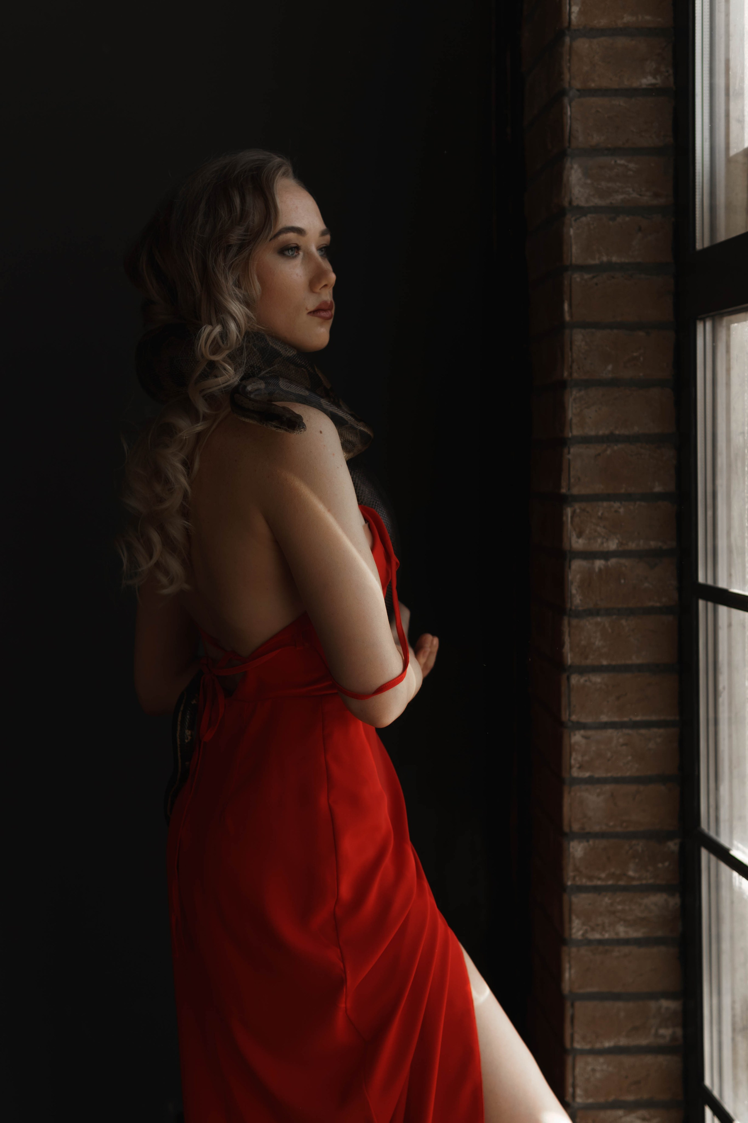 Настя и змея. Фотограф Kostyanika_olga в Екатеринбурге