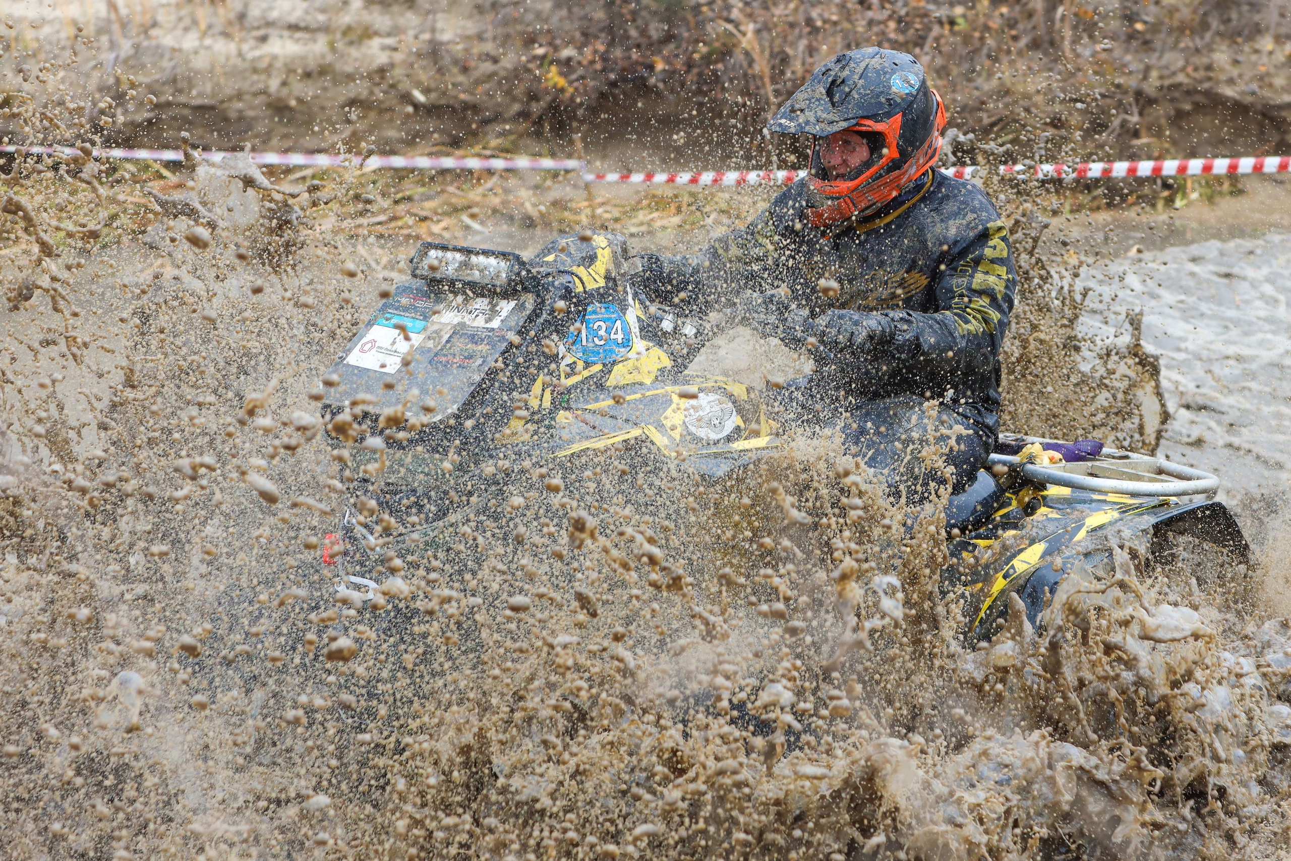 Гонки на квадроциклах Грязевое кольцо. Спортивный фотограф в Самаре
