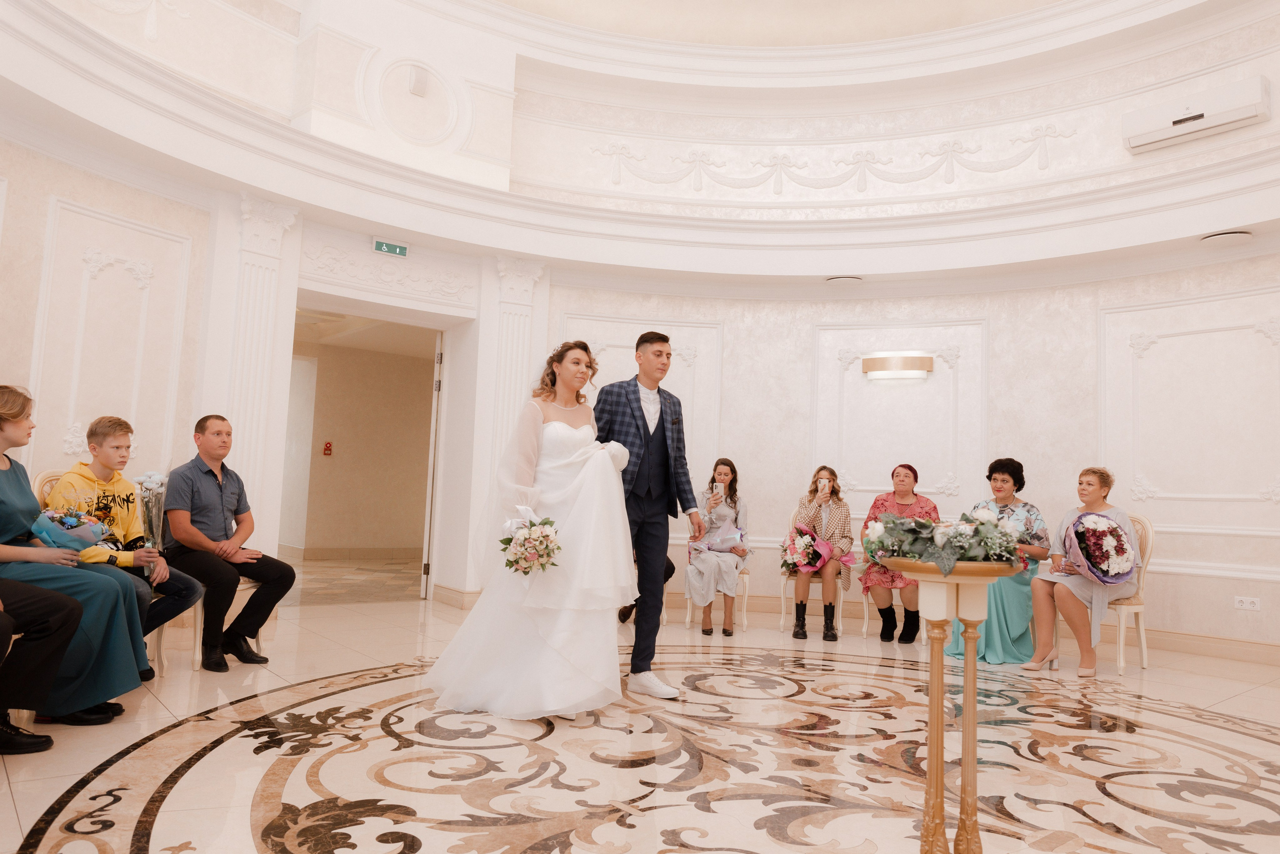 Виктория и Кирилл. Свадебный и портретный фотограф в Новосибирске Любовь Исакова