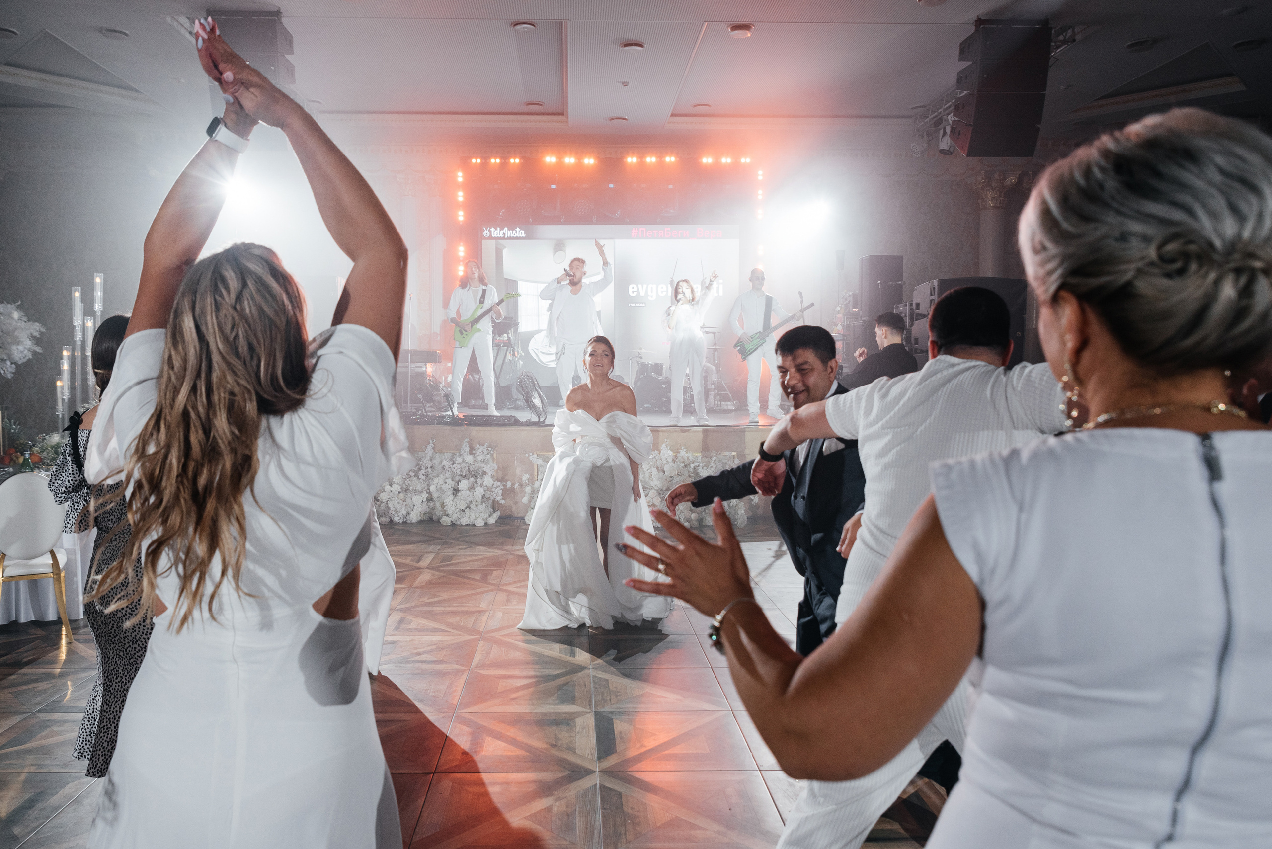 Пётр & Вера (White Wedding). Wedding photographers Alex Abramyan