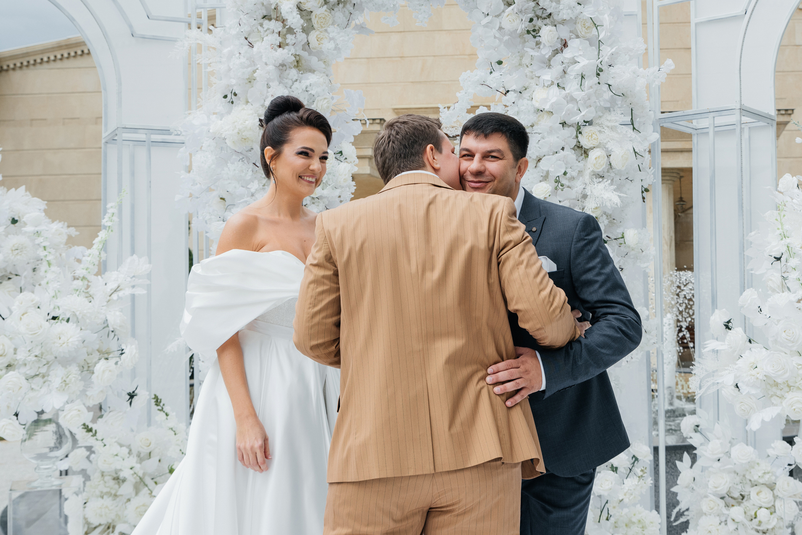 Пётр & Вера (White Wedding). Wedding photographers Alex Abramyan