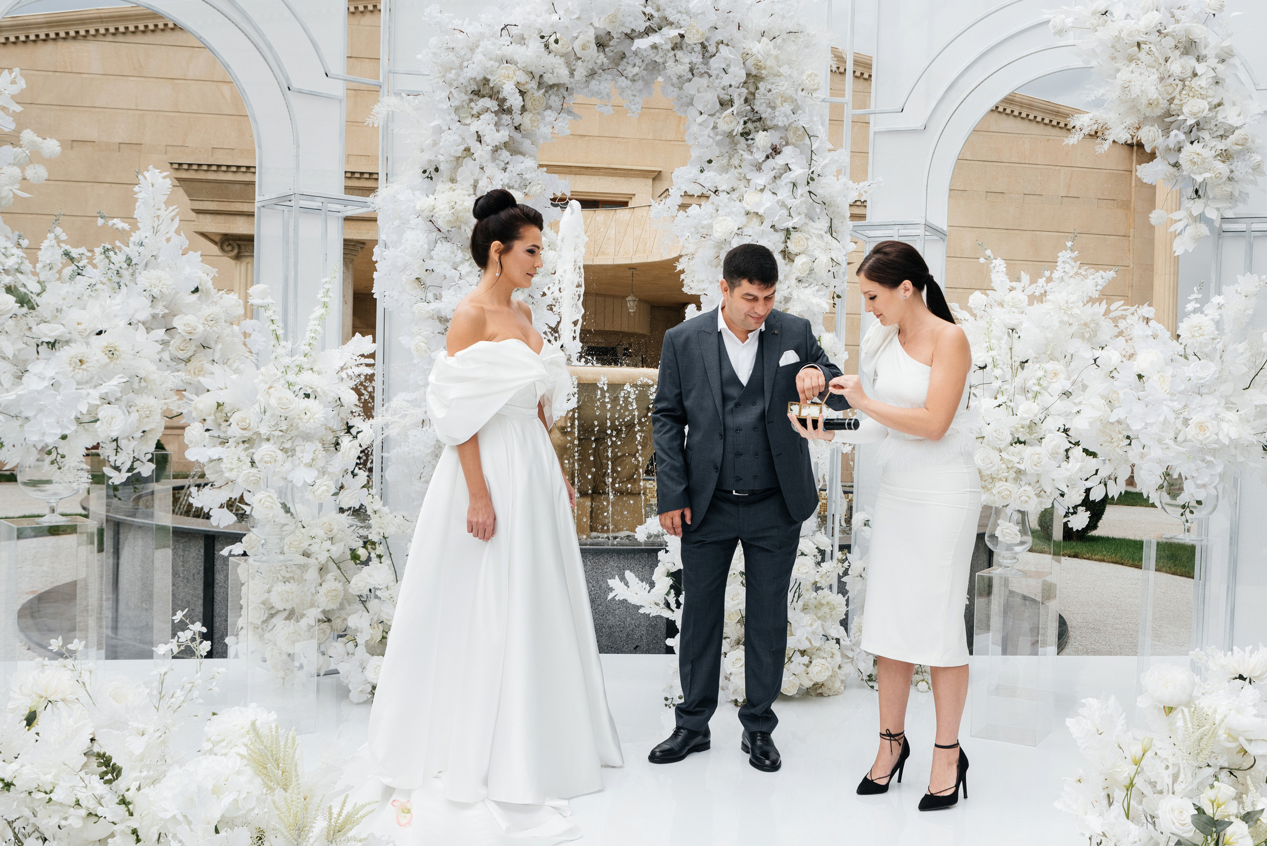 Пётр & Вера (White Wedding). Wedding photographers Alex Abramyan