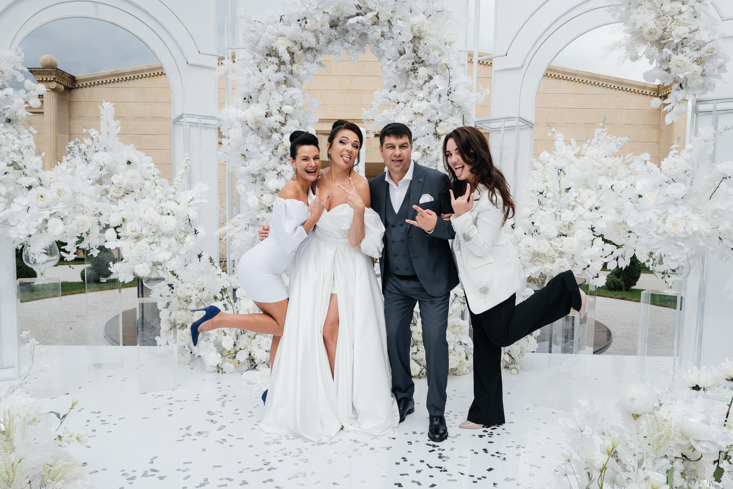 Пётр & Вера (White Wedding). Wedding photographers Alex Abramyan