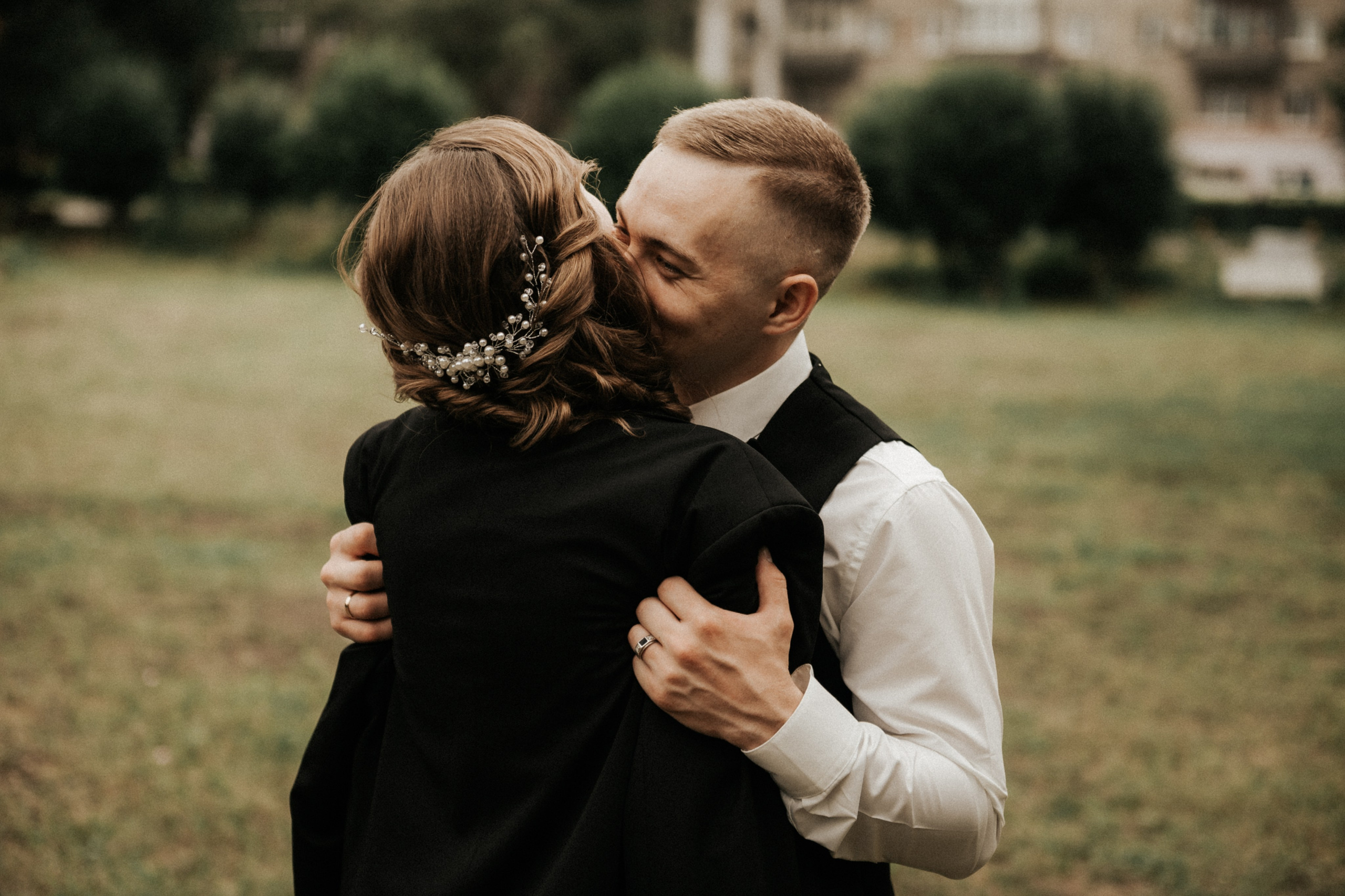Свадебные фотографии. Фотограф в Барнауле Дарья Бутурлакина. Люби.Цени.Касайся