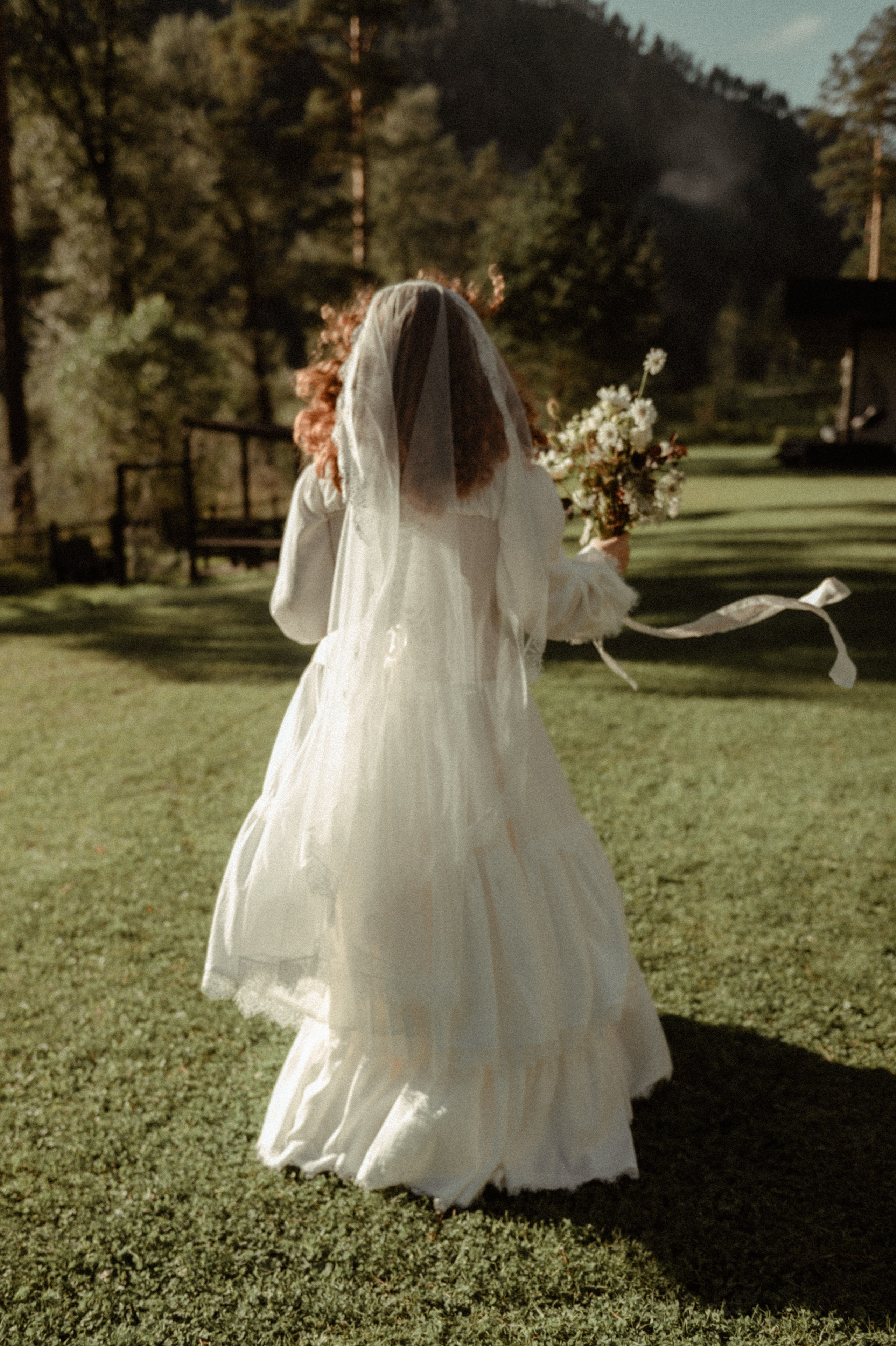 Свадебные фотографии. Фотограф в Барнауле Дарья Бутурлакина. Люби.Цени.Касайся