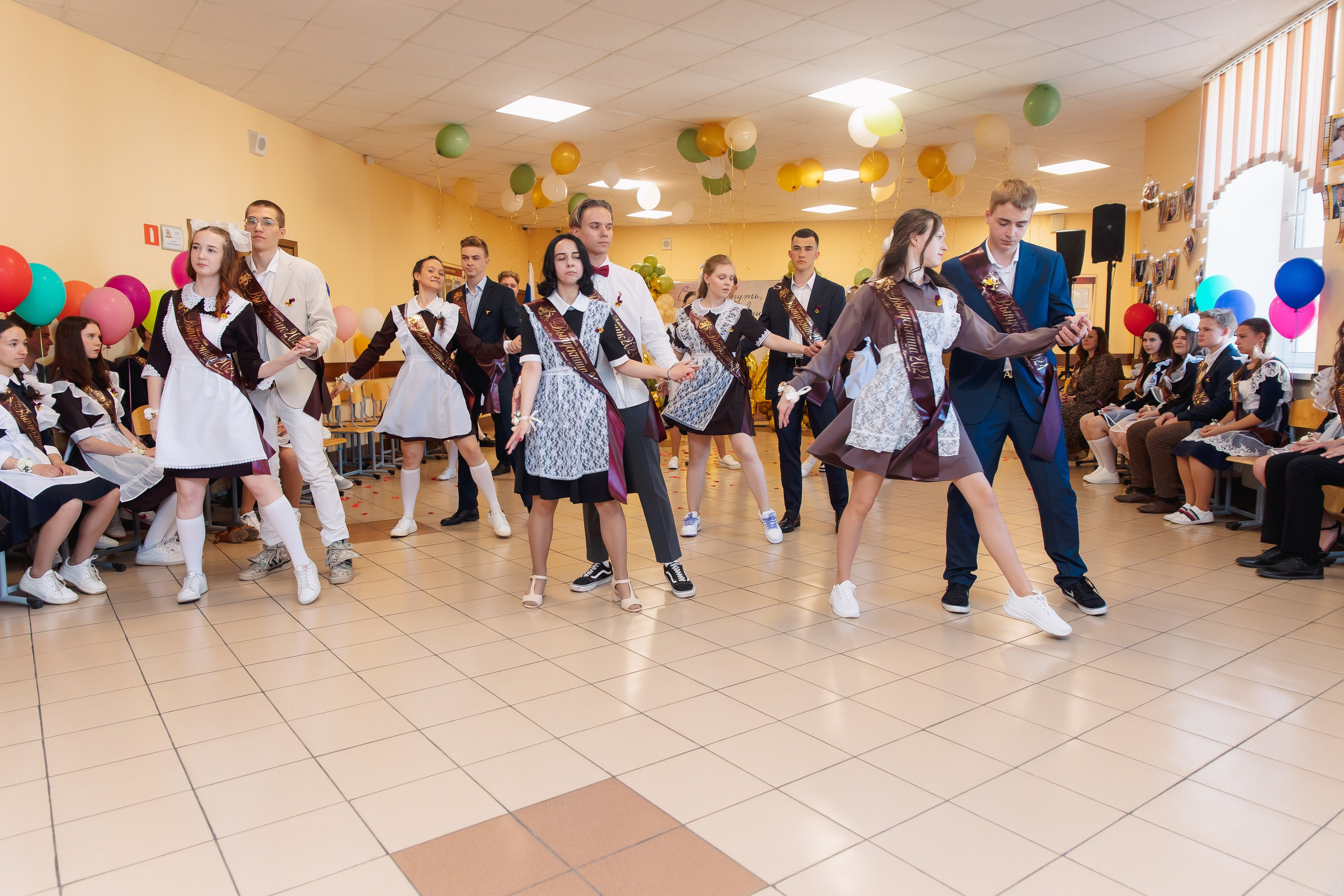 Последний звонок. Фотограф в Кронштадте и Санкт-Петербурге Анастасия Коваленко