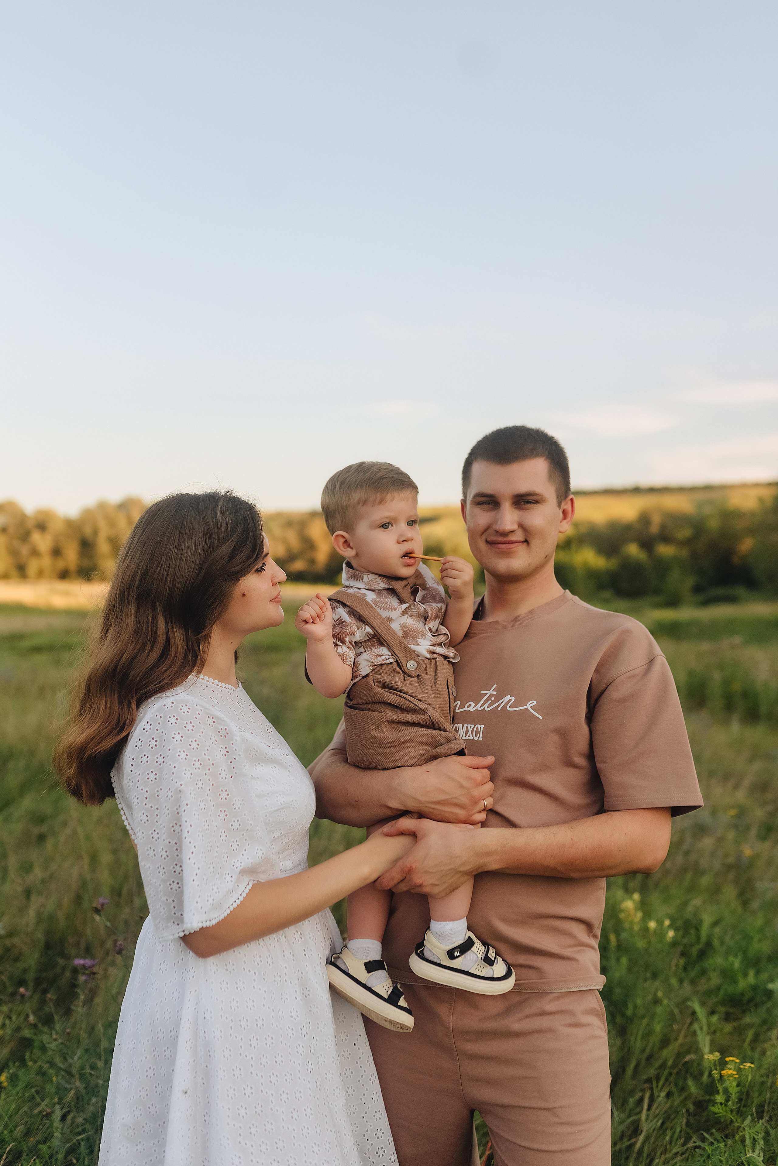 Светлана, Сергей и Женя | Семейная съемка на закате. Фотограф Карина Шмулёва. Воронеж и область