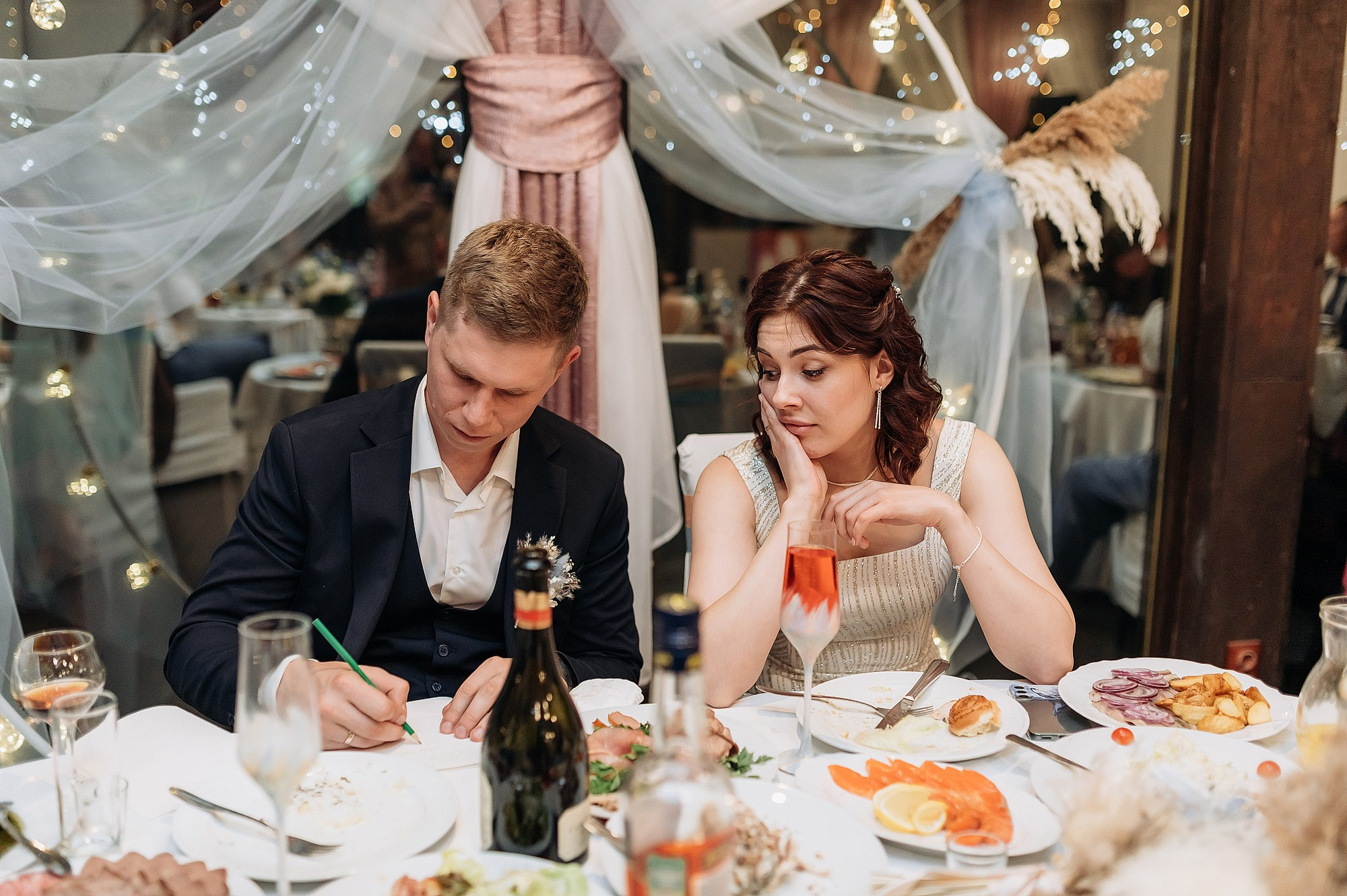 Денис и Екатерина ВДНХ. Свадебный фотограф в Дубне Алексей Фонарёв