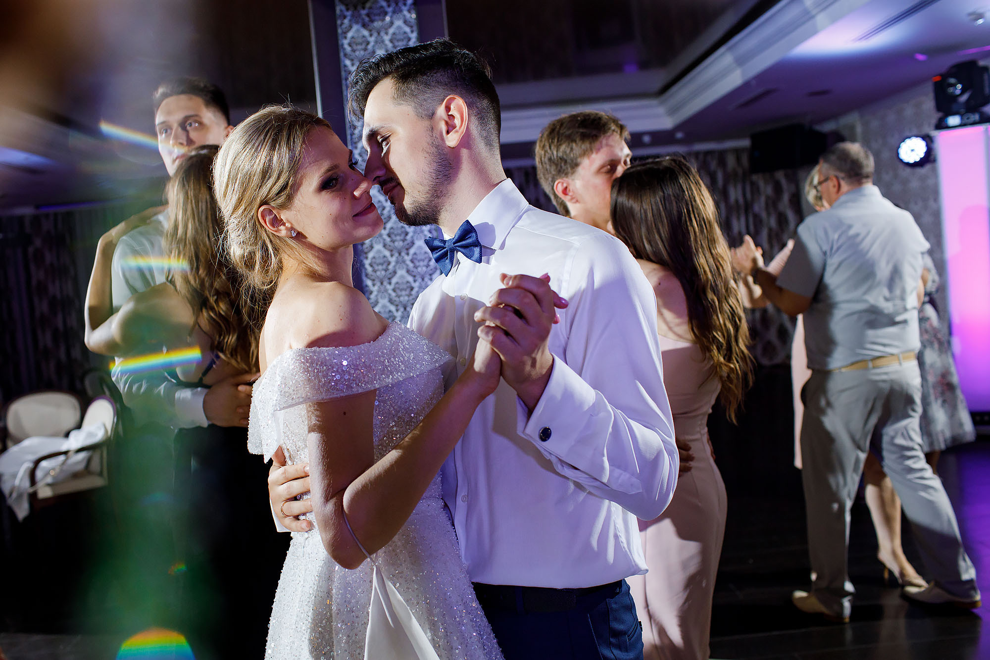 Фонтан чувств и эмоций. Свадебный фотограф Краснодар, Сочи, Геленджик, Анапа, Ростов