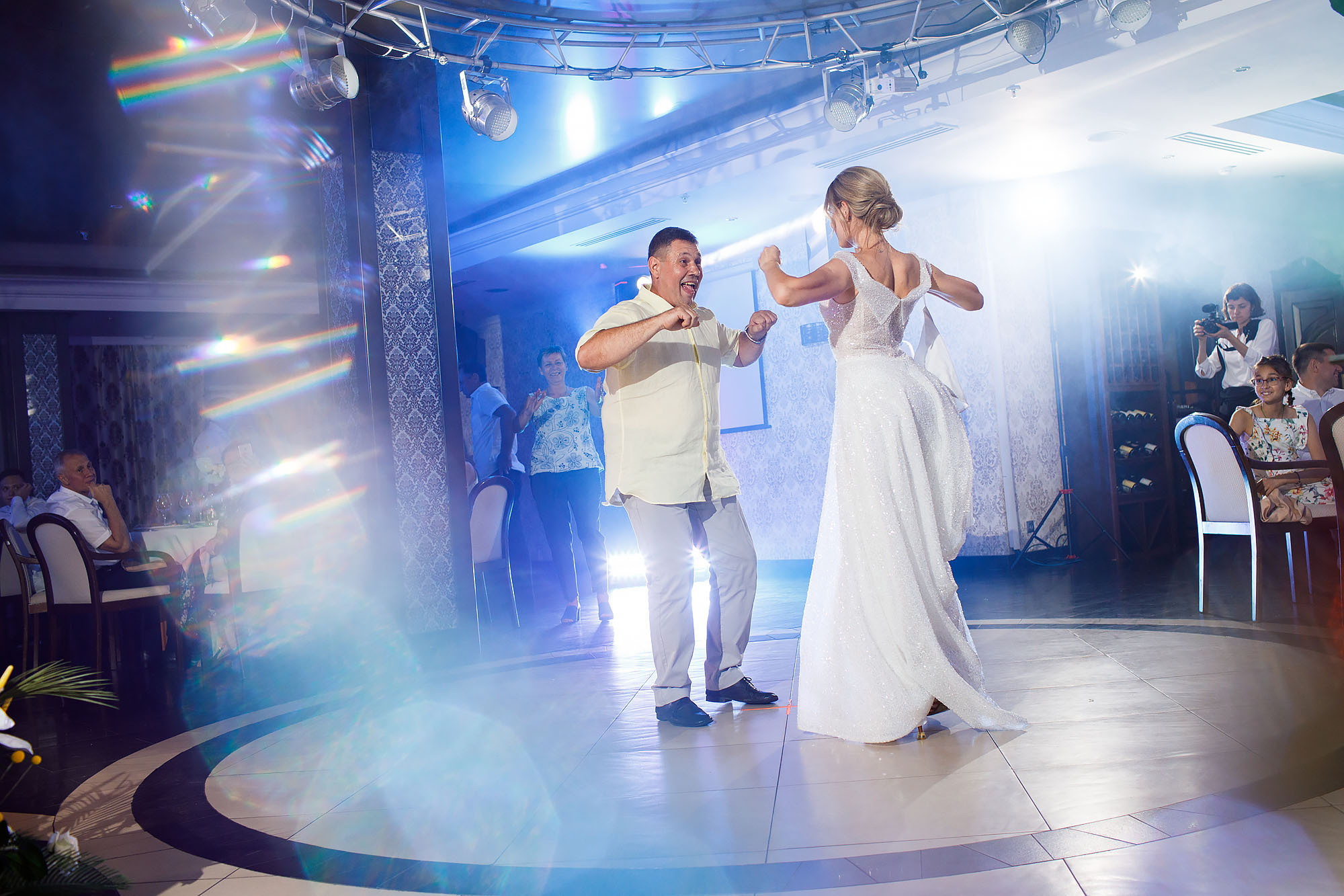 Фонтан чувств и эмоций. Свадебный фотограф Краснодар, Сочи, Геленджик, Анапа, Ростов