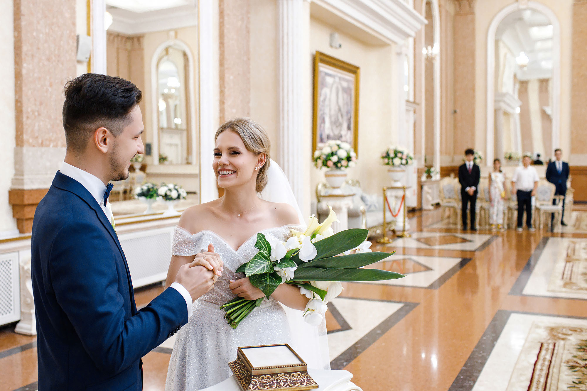 Фонтан чувств и эмоций. Свадебный фотограф Краснодар, Сочи, Геленджик, Анапа, Ростов