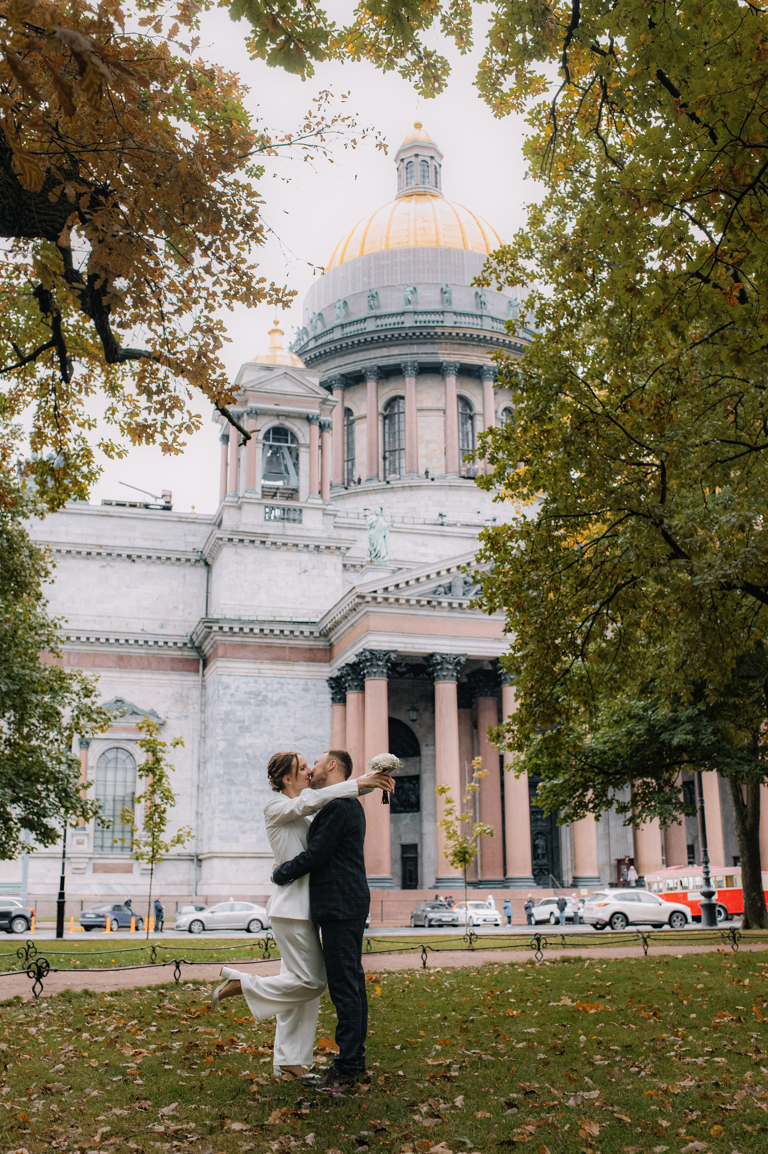 Свадебная прогулка Александра и Анастасии. Семейный и свадебный фотограф в Санкт-Петербурге Юлия Мельникова